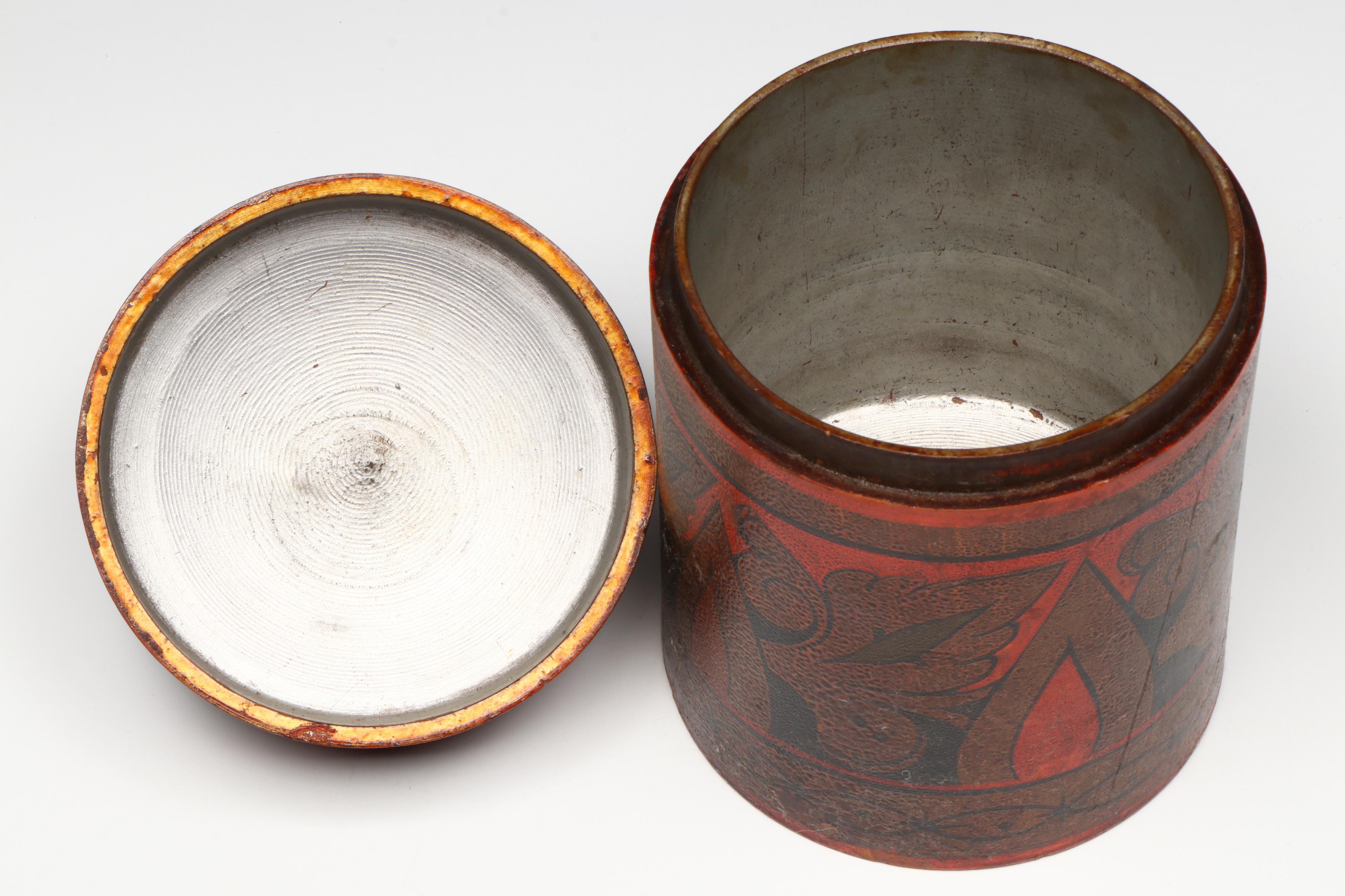 Russian Folk Art Khokhloma Lacquered Wood Jars and Table Accessories, 20th C.