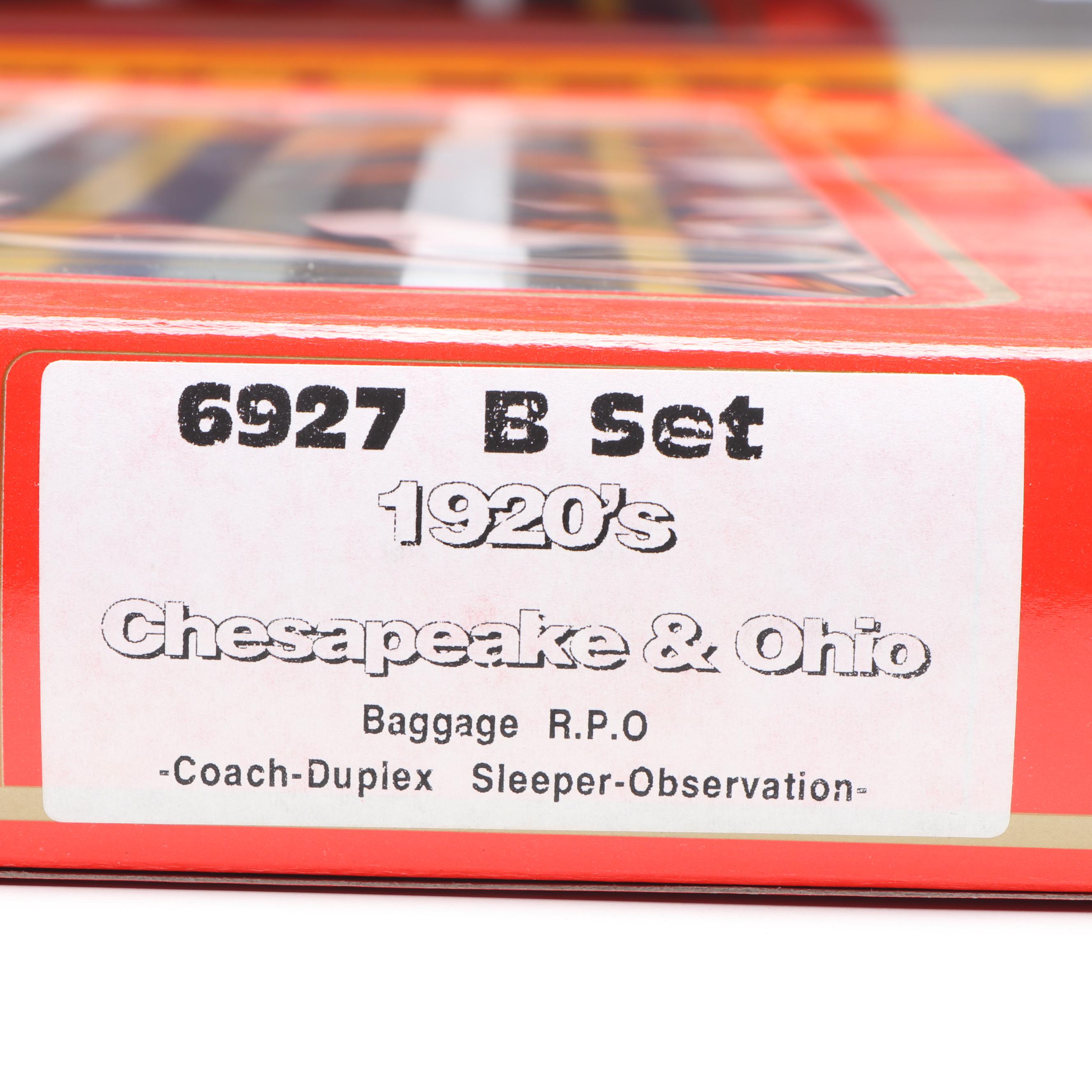 Rivarossi HO Scale "Chesapeake and Ohio" Train Cars