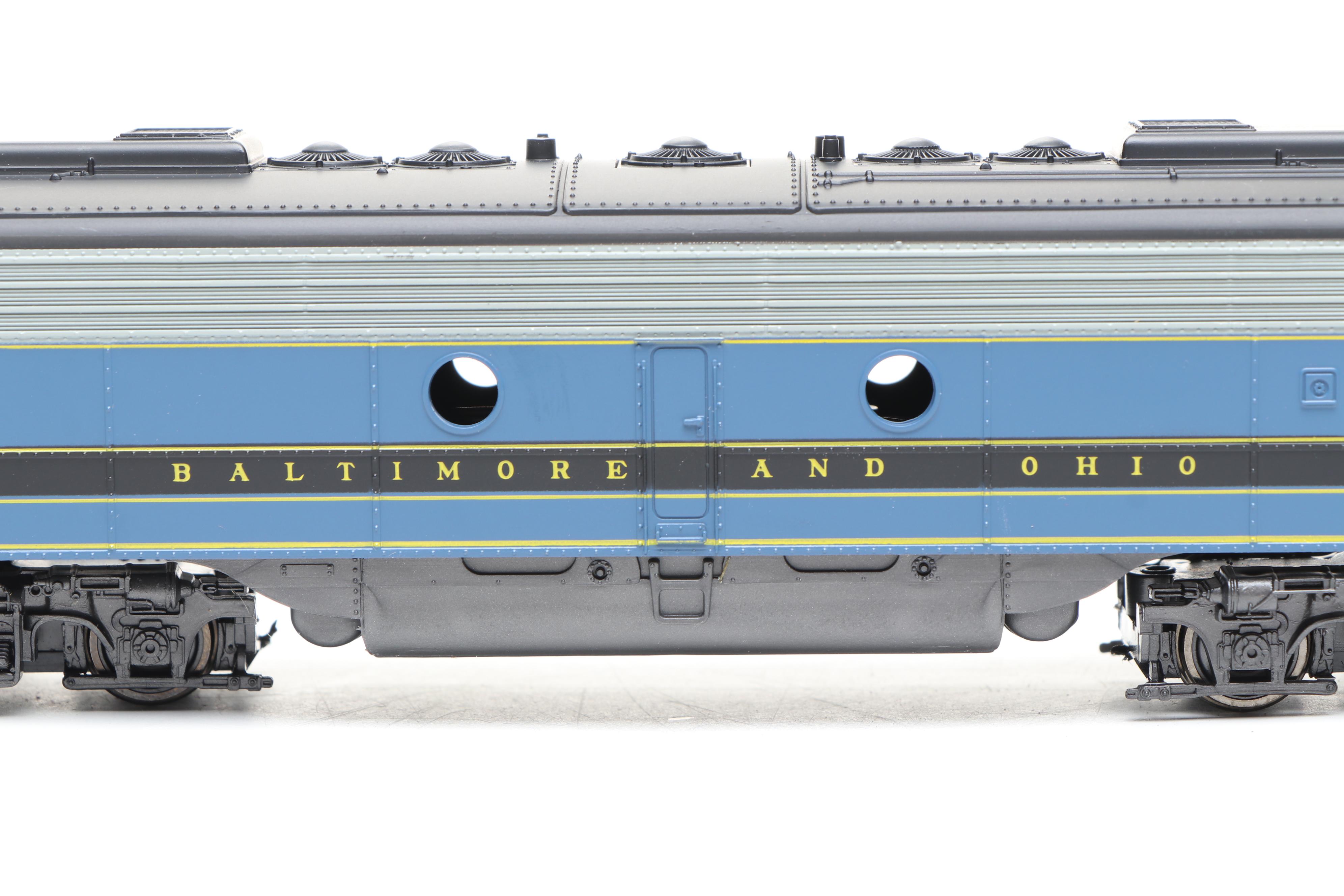 Rivarossi HO Scale "Chesapeake and Ohio" Train Cars