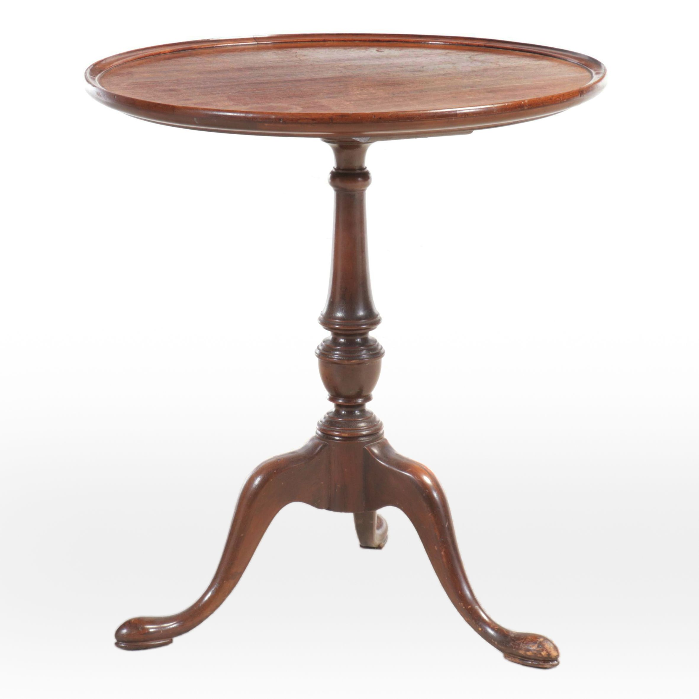 Imperial Furniture Chippendale Style Walnut Stand