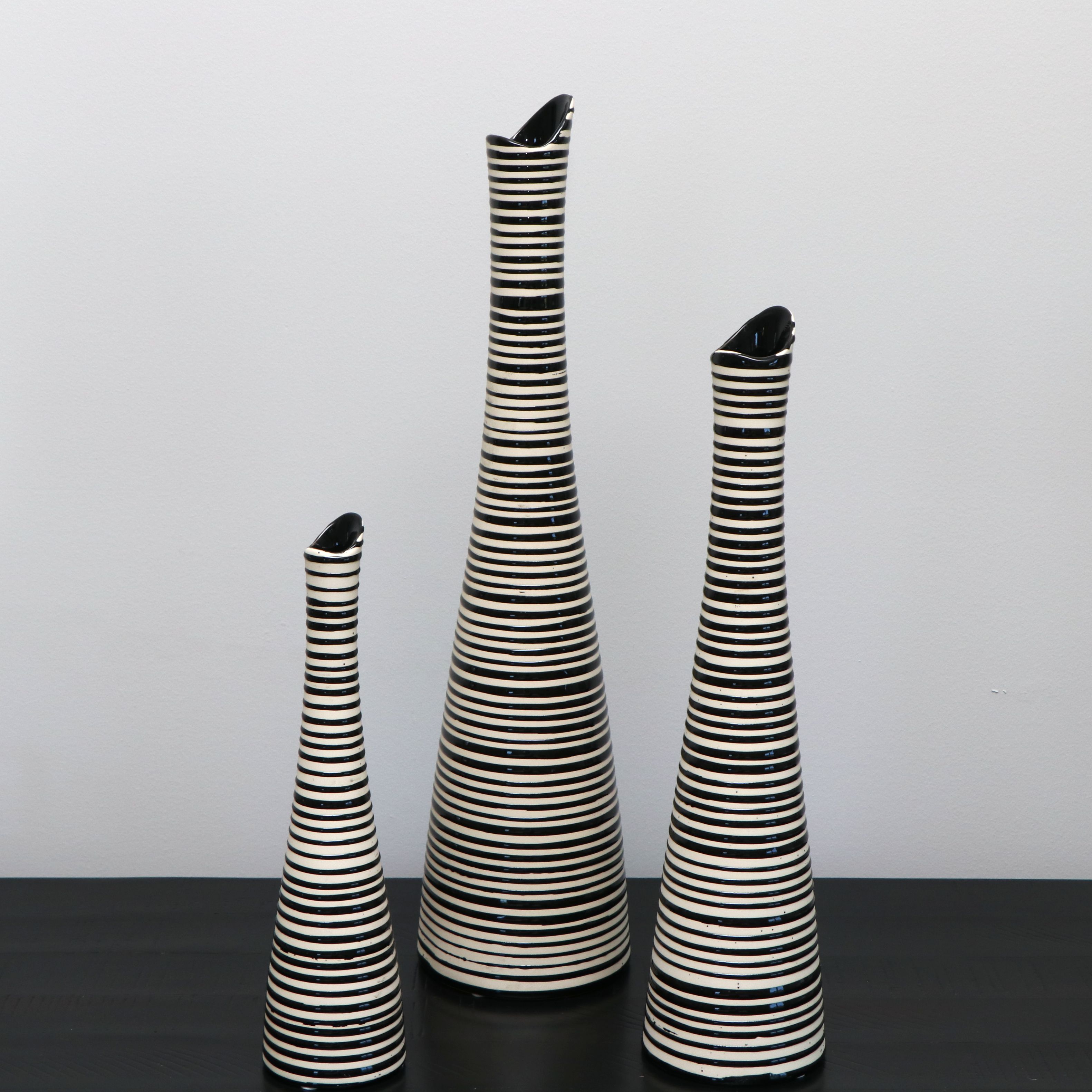 Stylecraft "Rochford" Textured Glass Table Lamp, Surya "Emily" Vases, and Décor