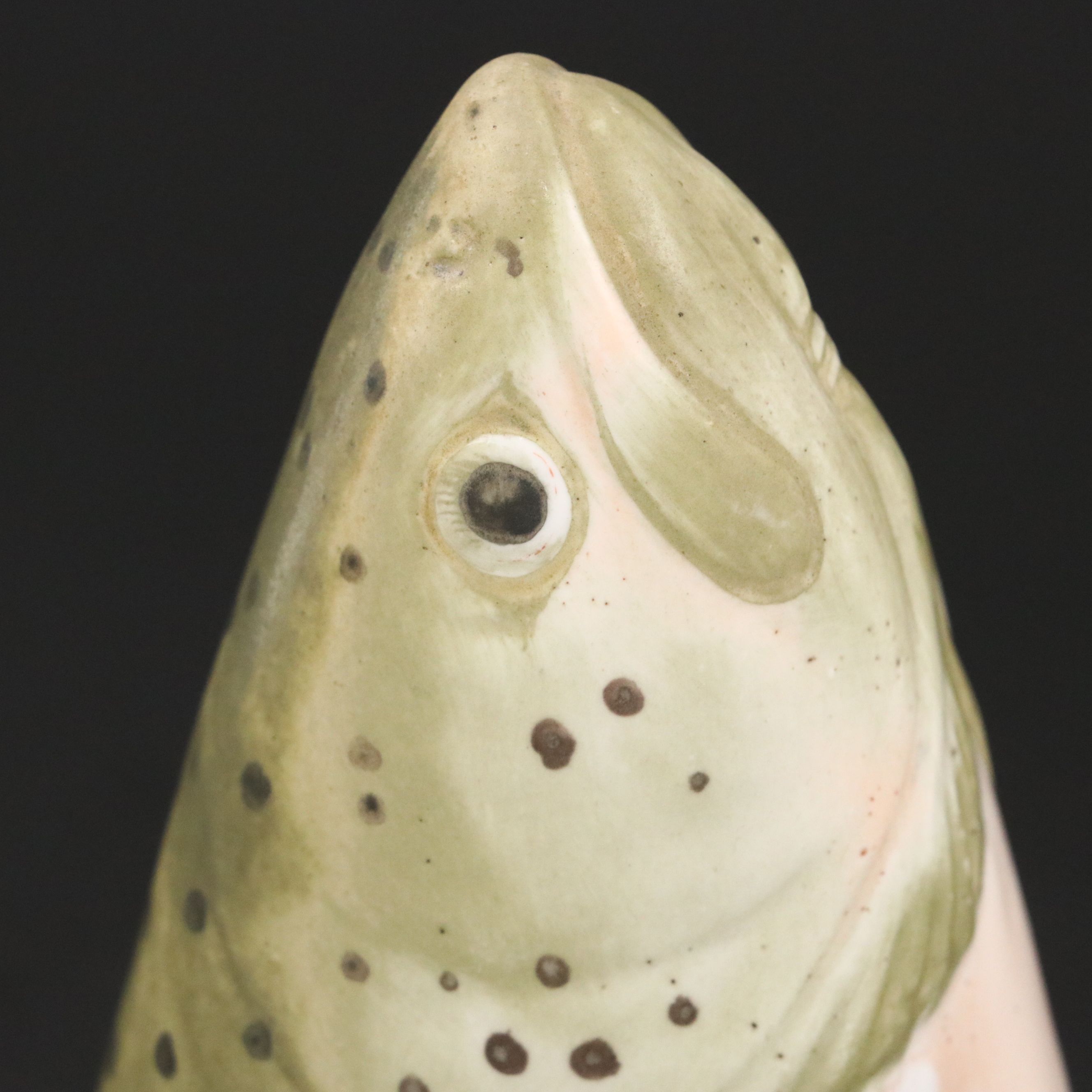 Derby "The Angler's Delight" Porcelain Trout Fish Head Stirrup Cup, Early 19th C