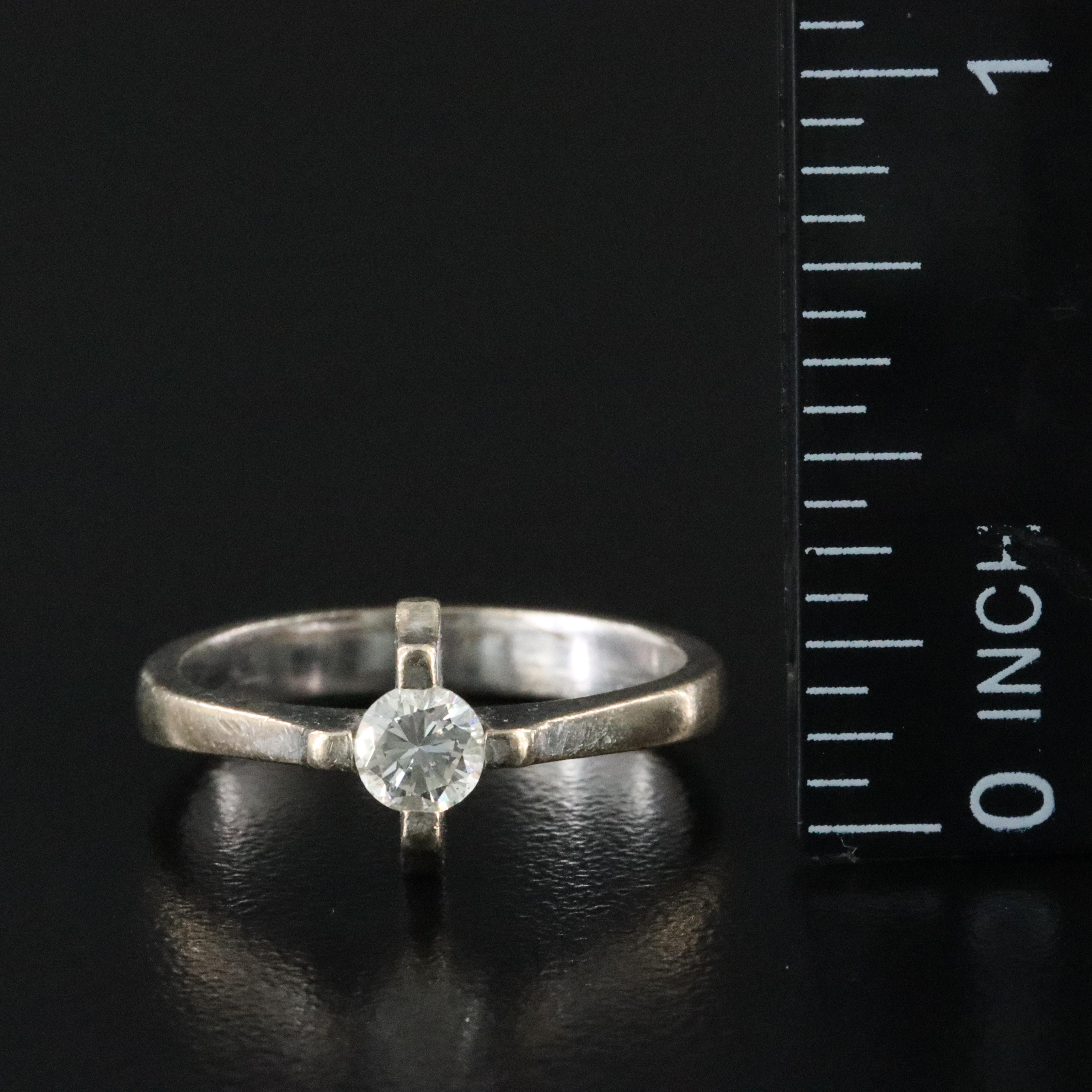 18K 0.31 CT Diamond Solitaire Ring