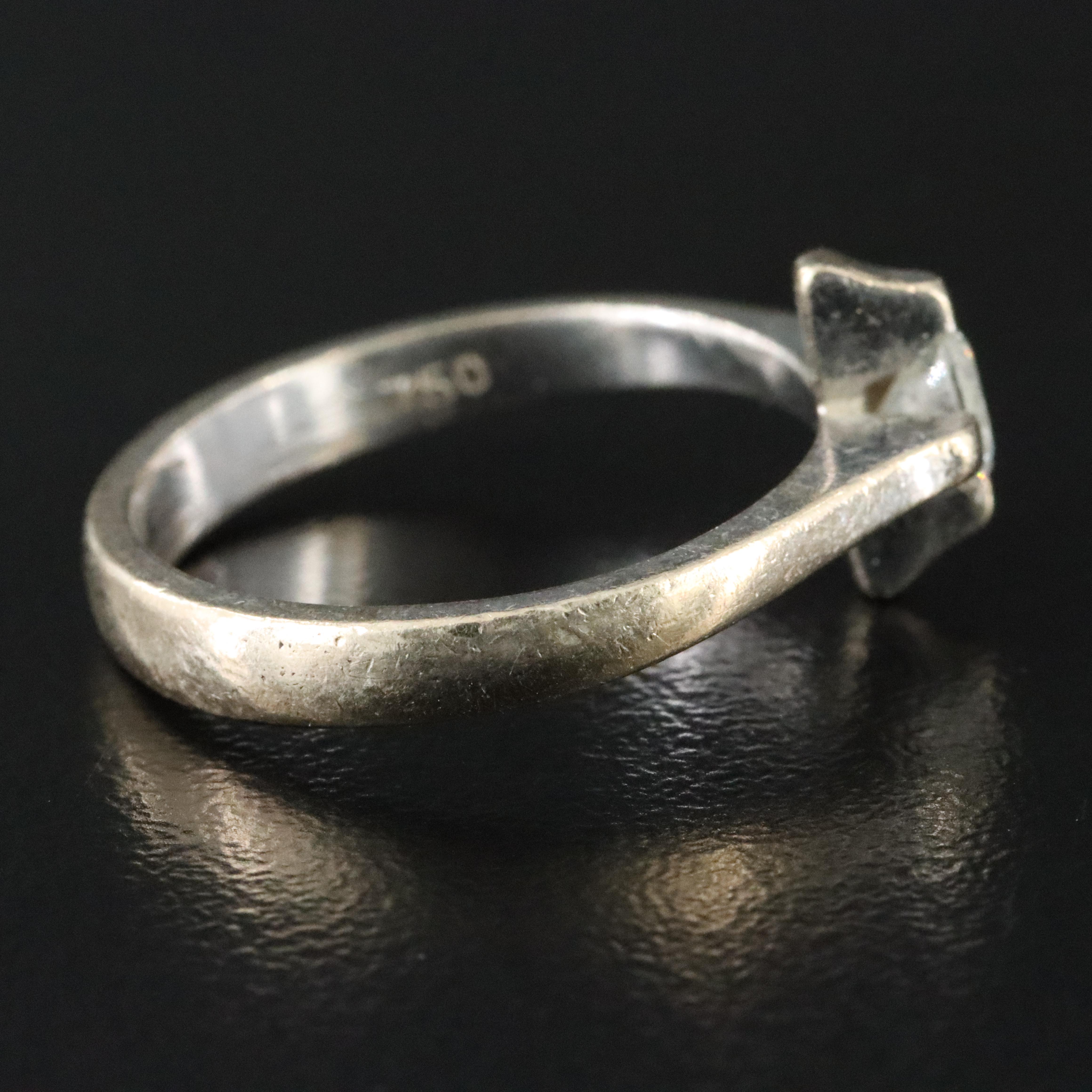 18K 0.31 CT Diamond Solitaire Ring