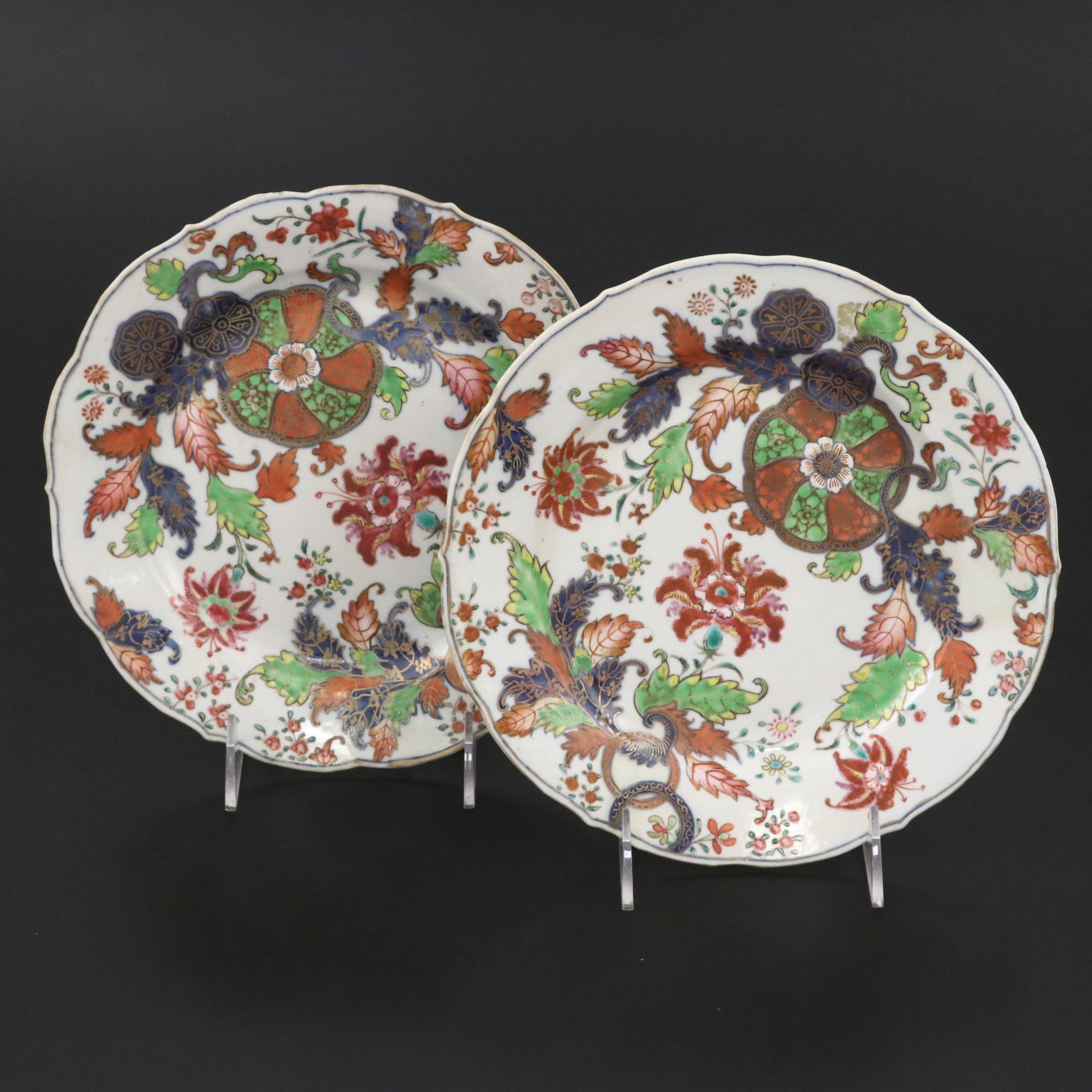 English Porcelain Pseudo Tobacco Leaf Soup Plates, Late 18th Century