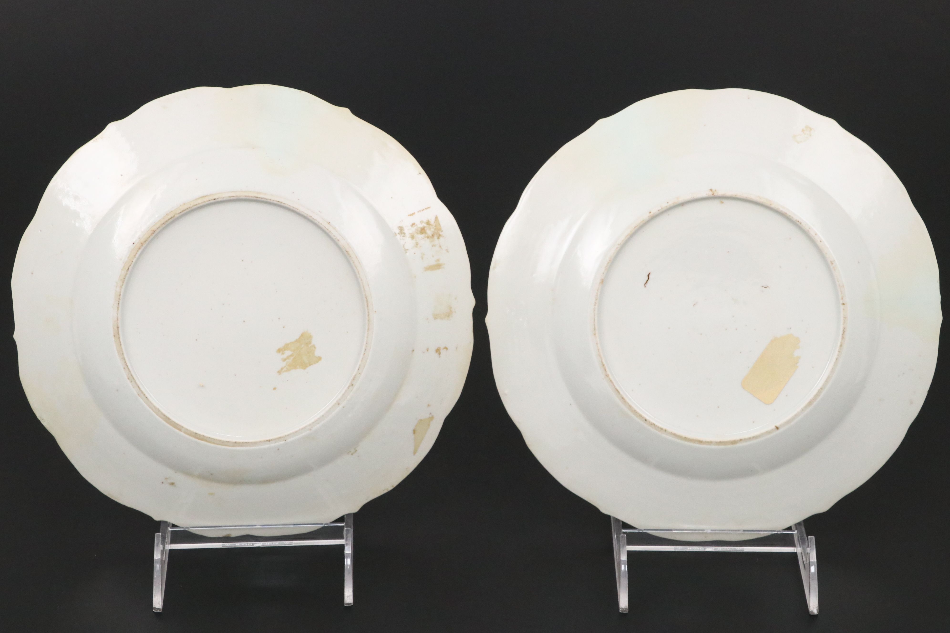 English Porcelain Pseudo Tobacco Leaf Soup Plates, Late 18th Century