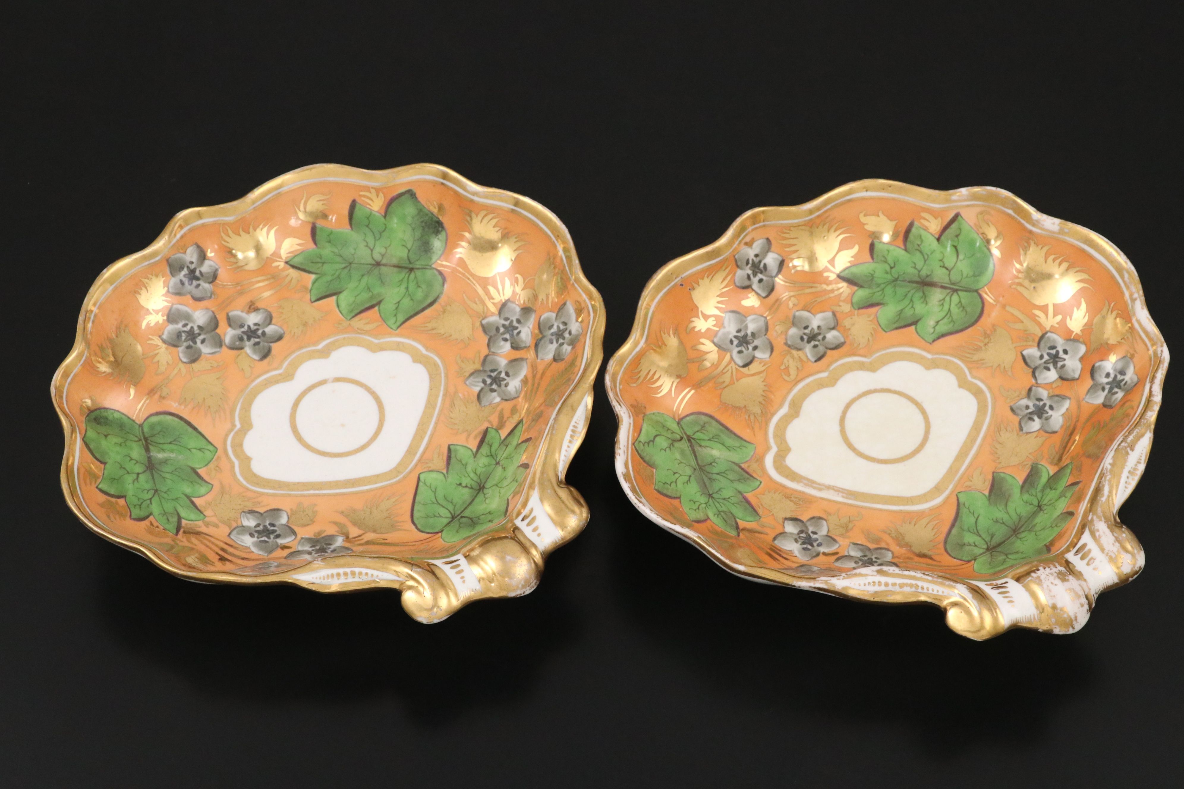 English Georgian Porcelain Shell-Shaped Sweetmeat Dishes
