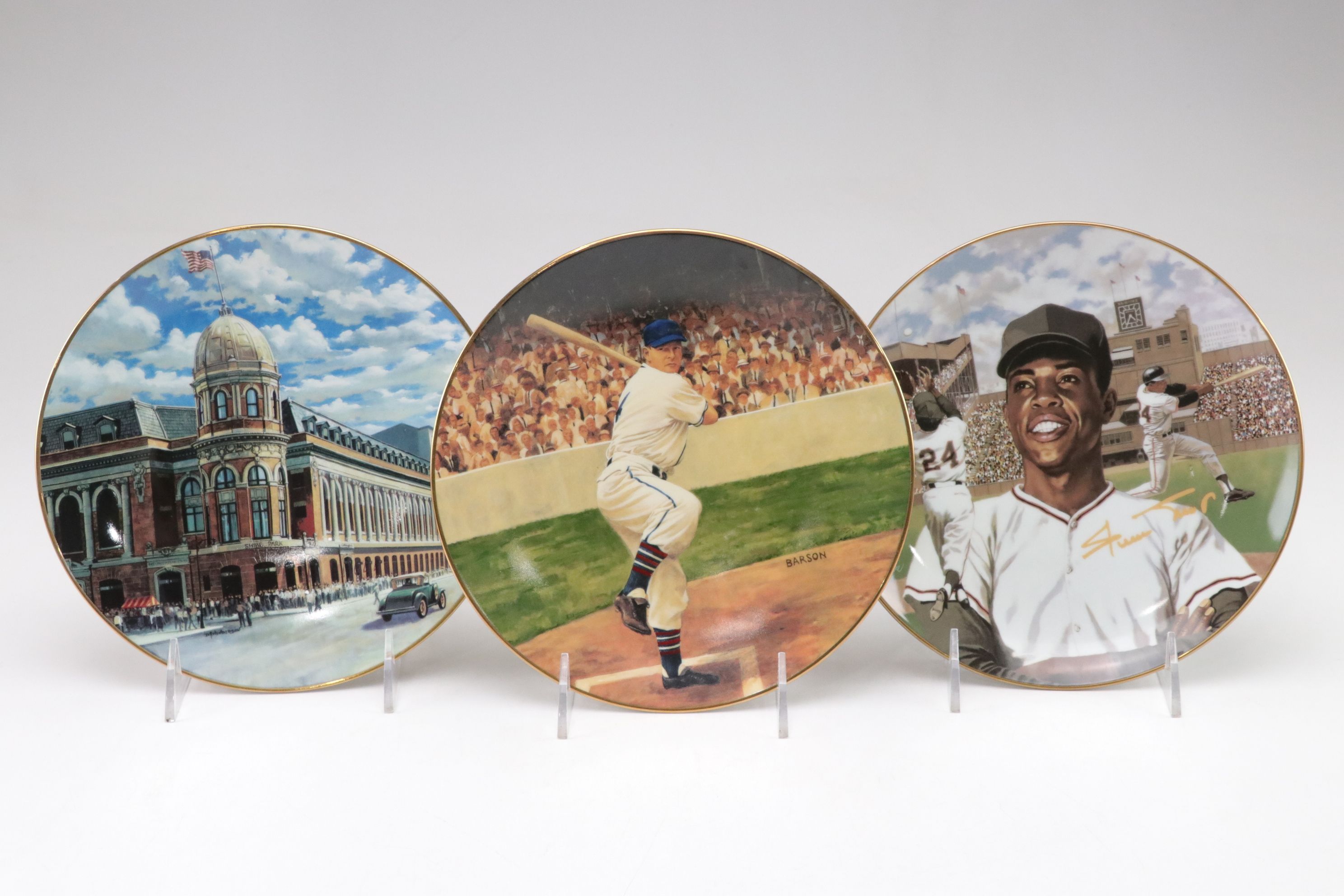 Collectors Plates Featuring Babe Ruthe, Willie Mays & Baseball Legends