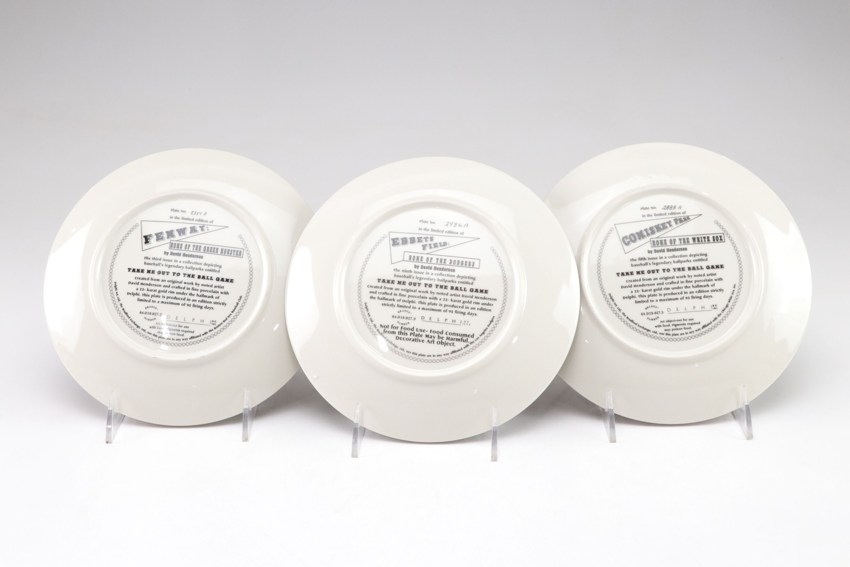 Collectors Plates Featuring Babe Ruthe, Willie Mays & Baseball Legends