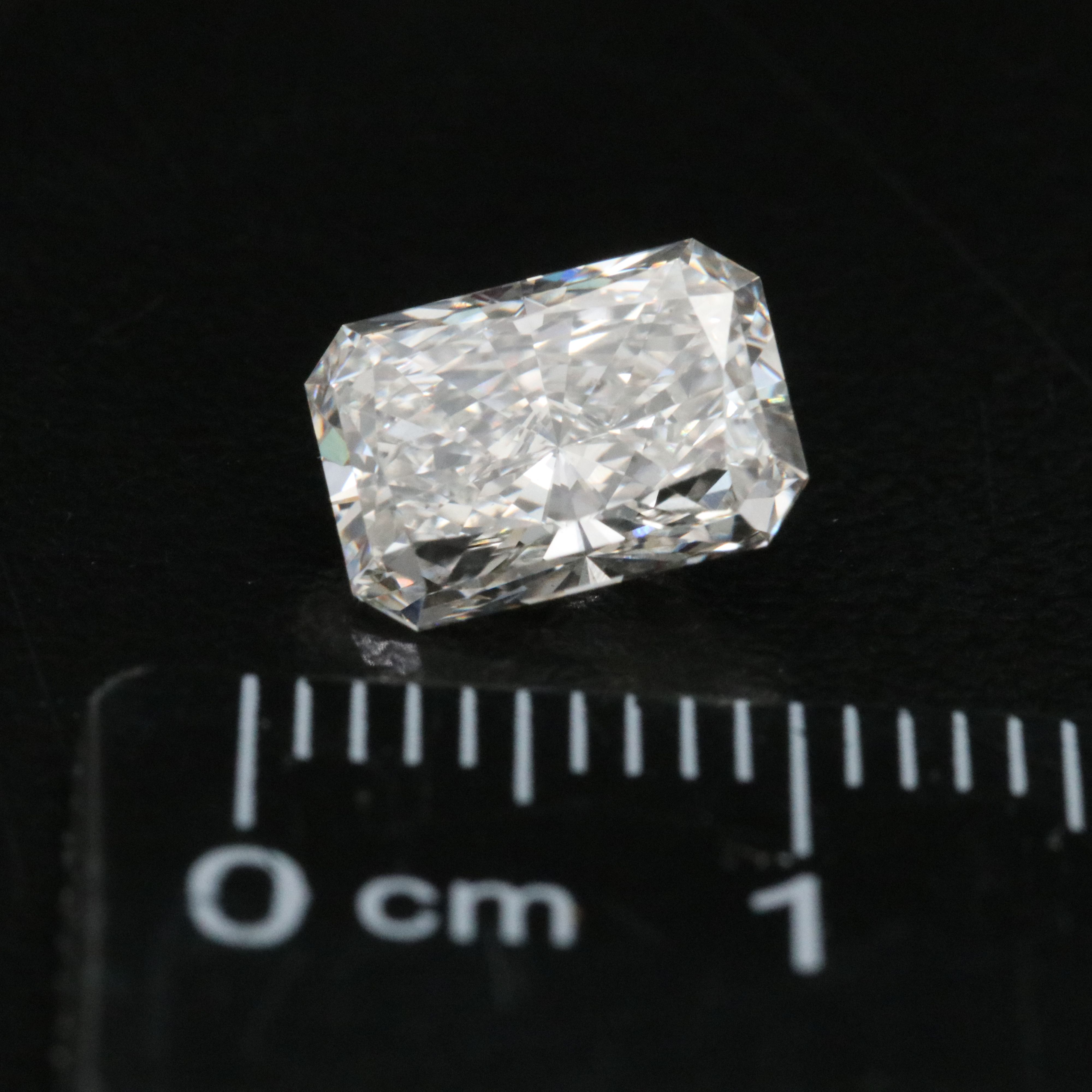 Loose 1.89 CT Lab Grown Diamond with IGI Report
