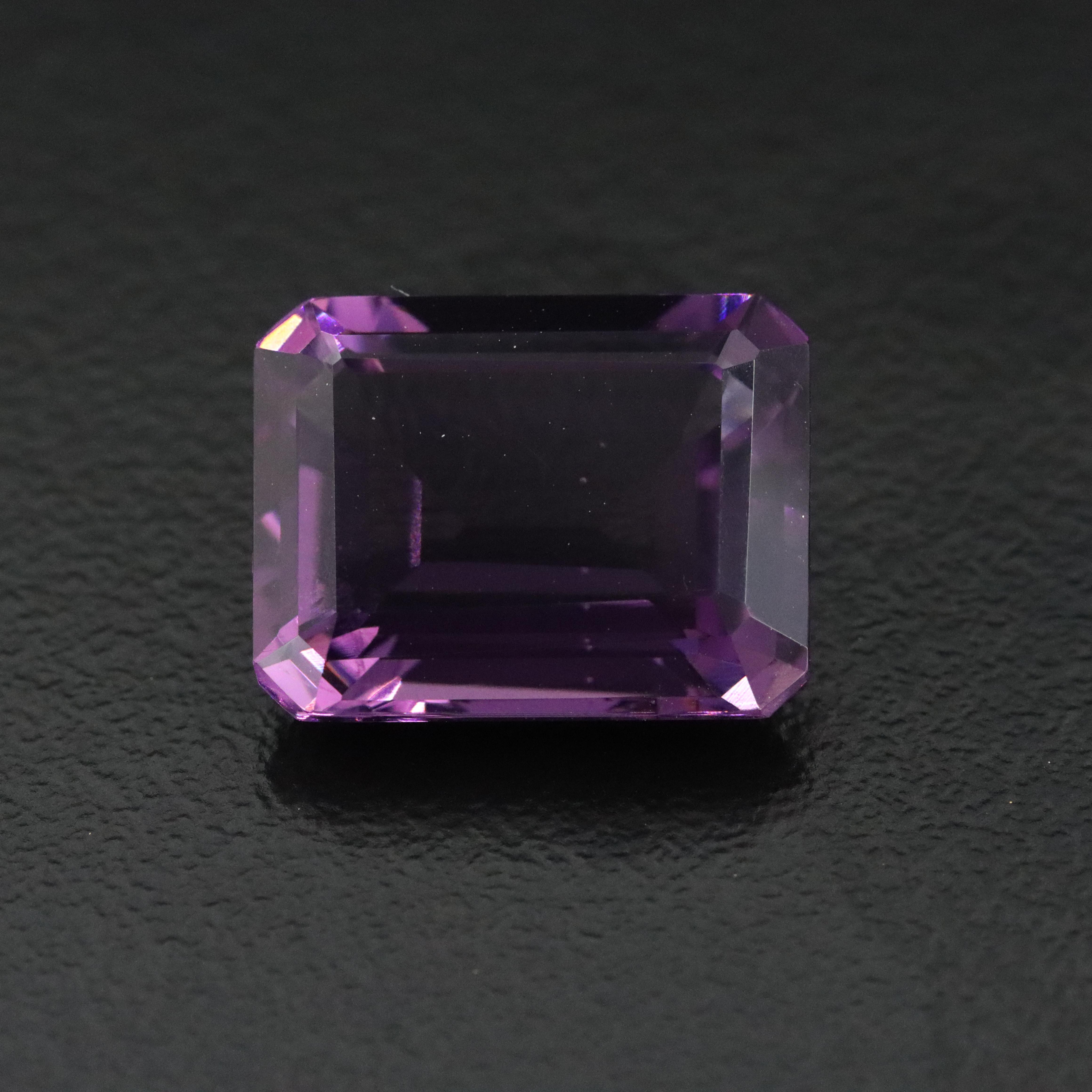 Loose 8.53 CT Glass