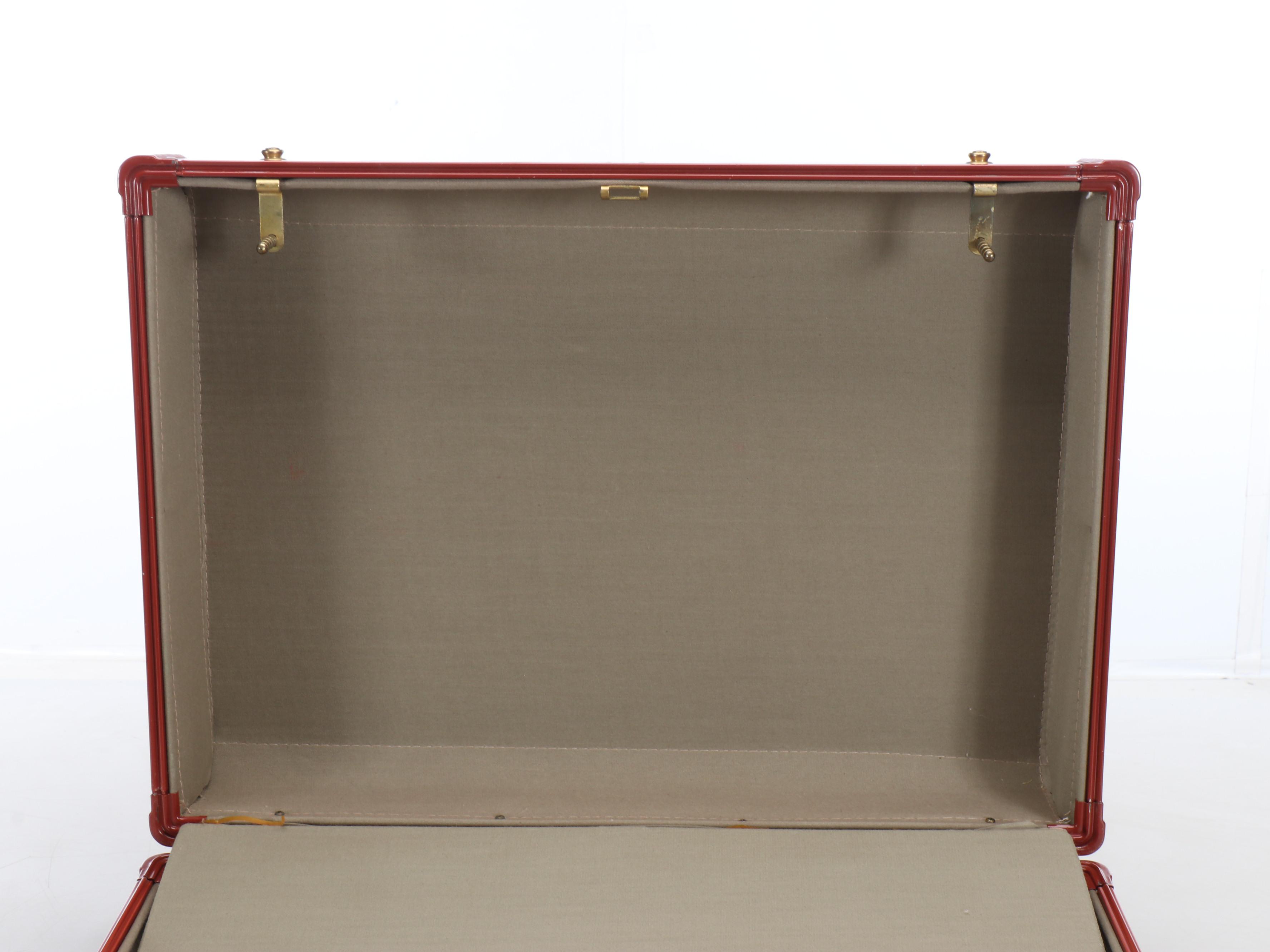 Samsonite Brown Vinyl Handheld Luggage with Brass Hardware