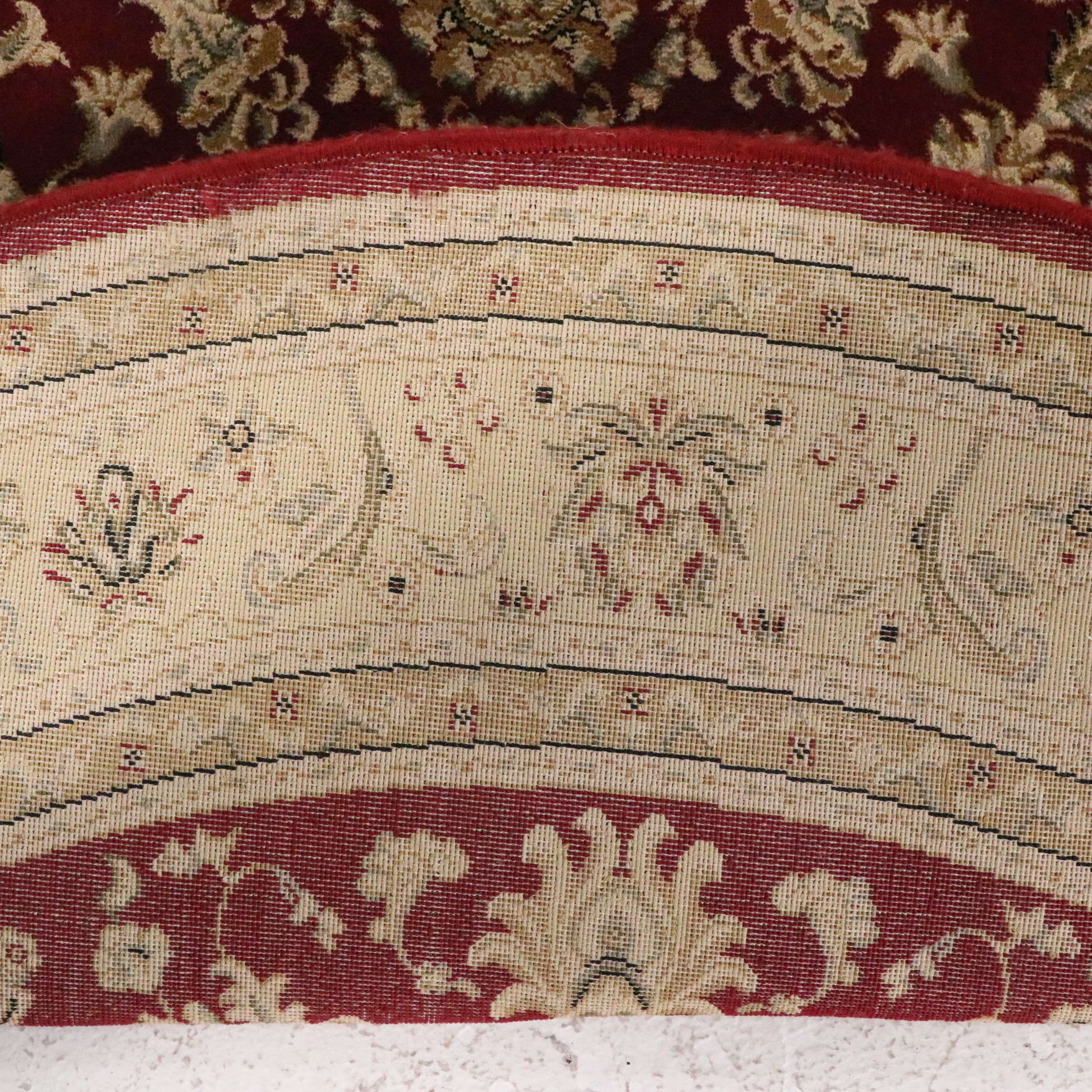 5'2 x 5'2 Machine Made Round Indian Agra Style Area Rug