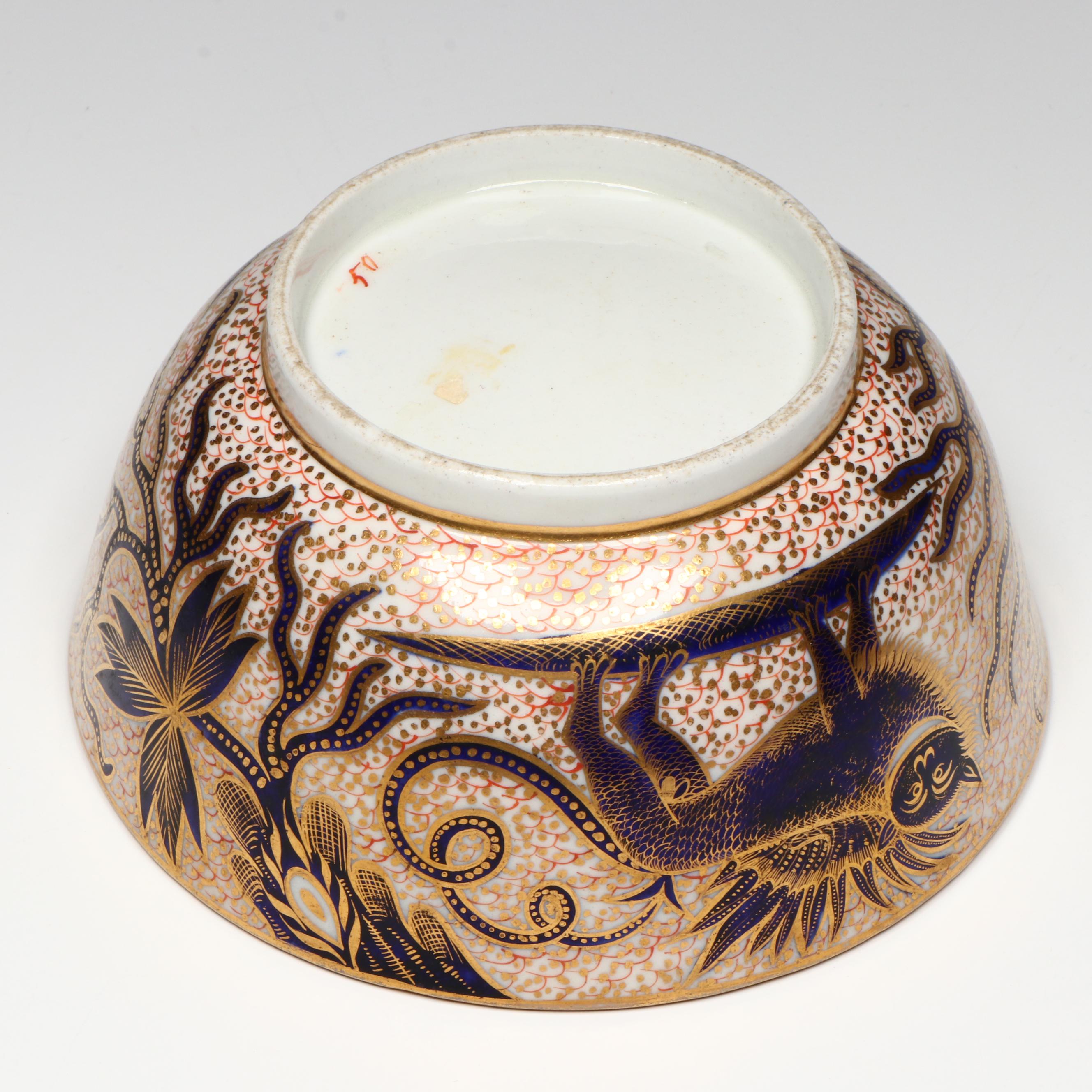 Royal Worcester Japanese Gilt and Enamel Dragon Porcelain Bowl, Circa 1800