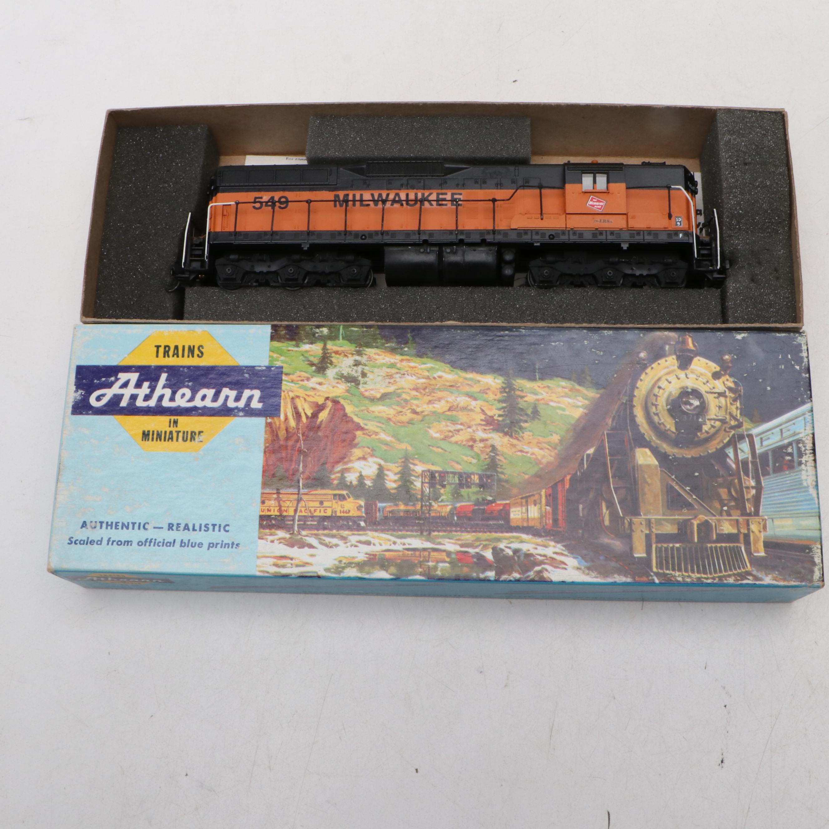 Santa Fe F7A and Southern Pacific GP-38-2 with Refrigerator Car and More Trains