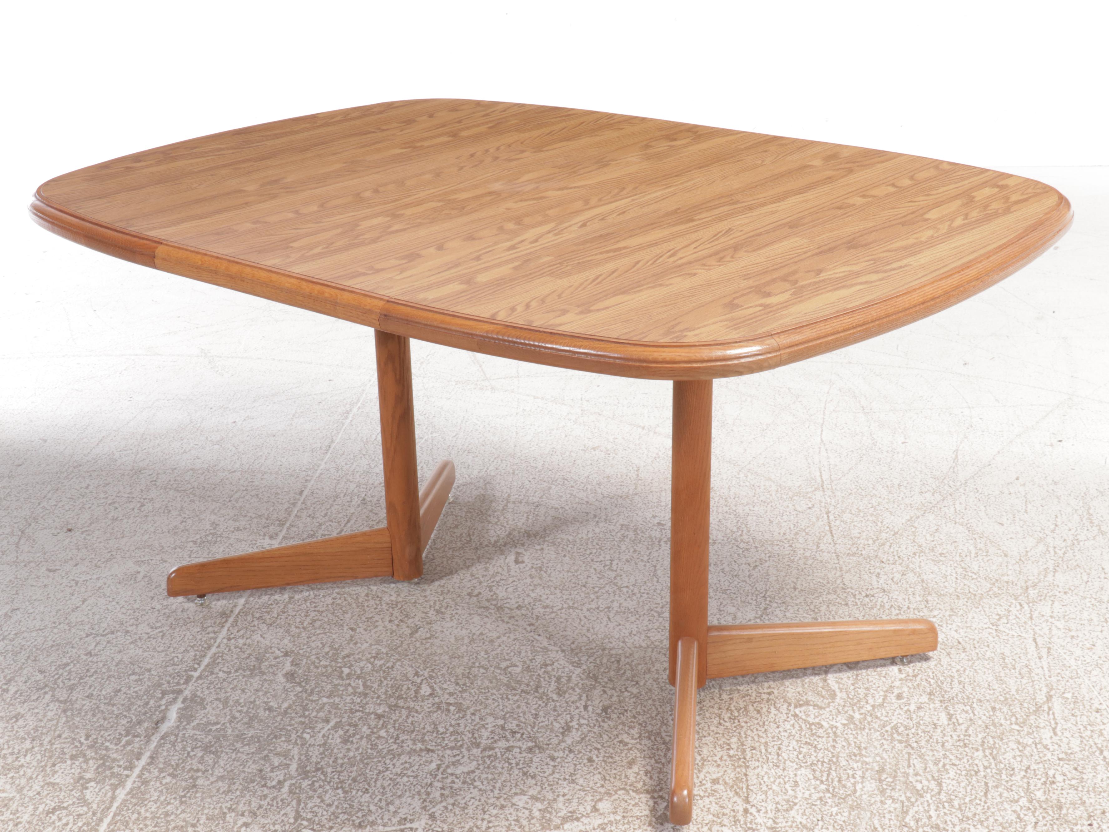 Modernist Oak Dining Table and Four Upholstered Chairs, Late 20th Century
