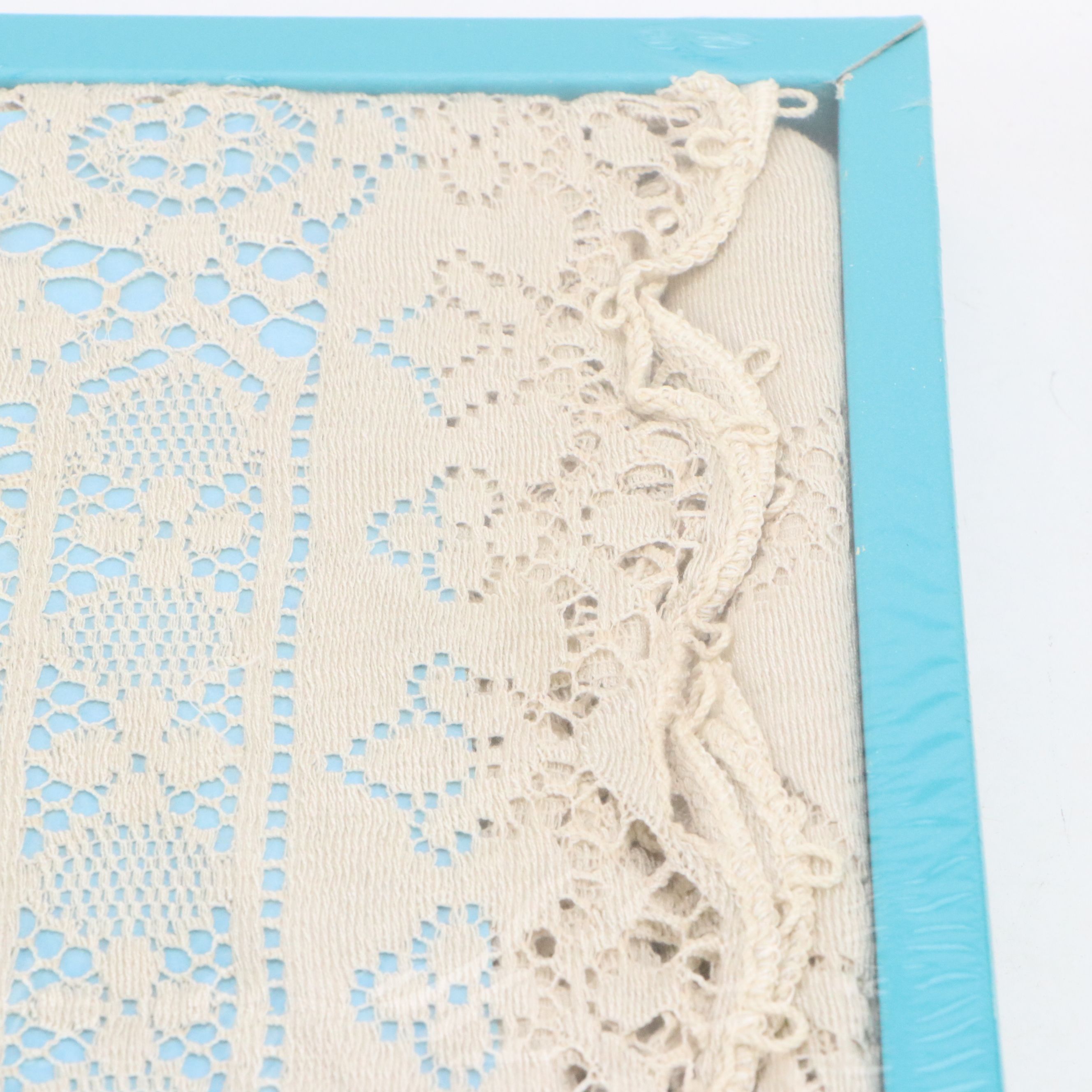 Vintage Quaker Lace "Baroness" Spun Rayon Tablecloth