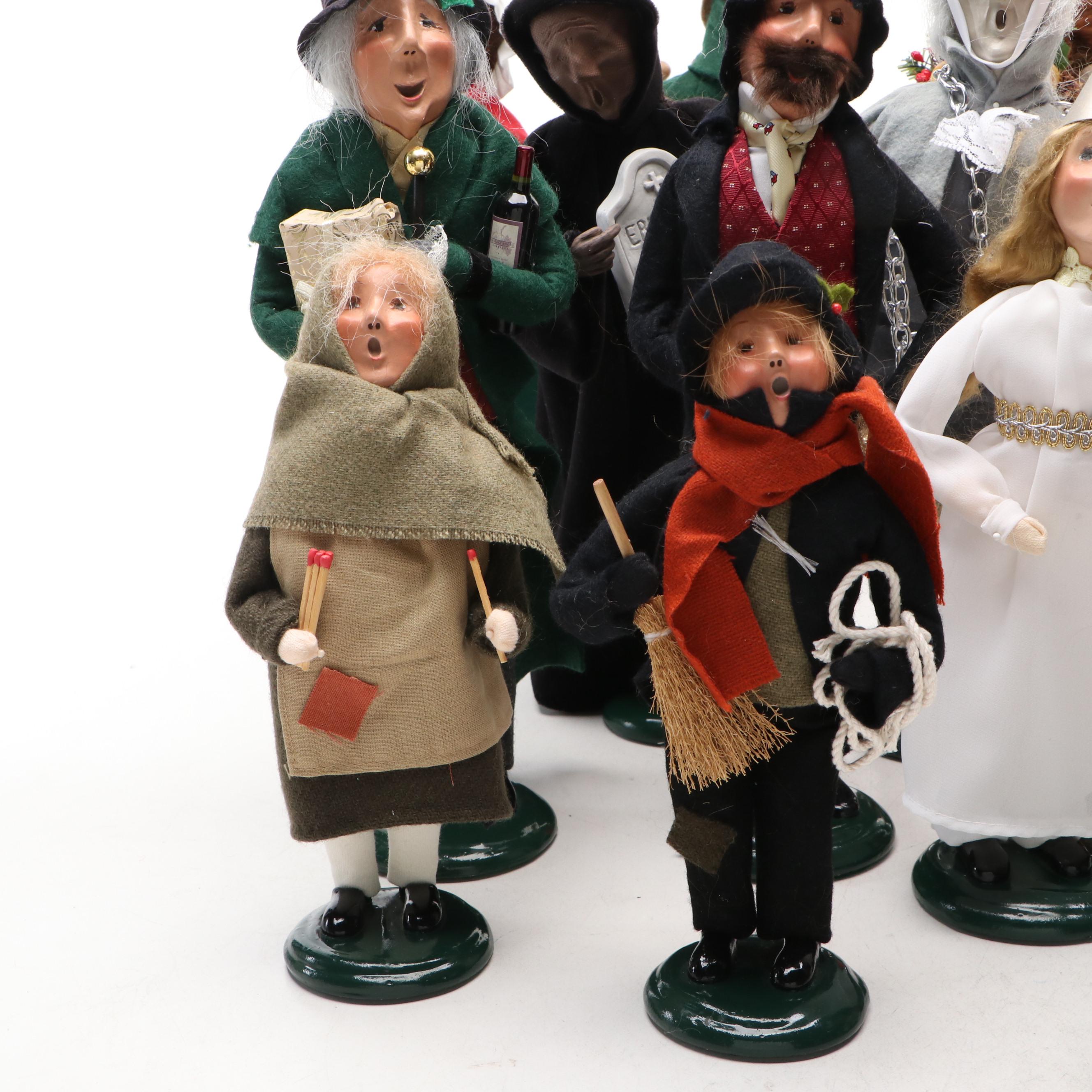 Byers' Choice Ltd. "A Christmas Carol" and Other Carolers