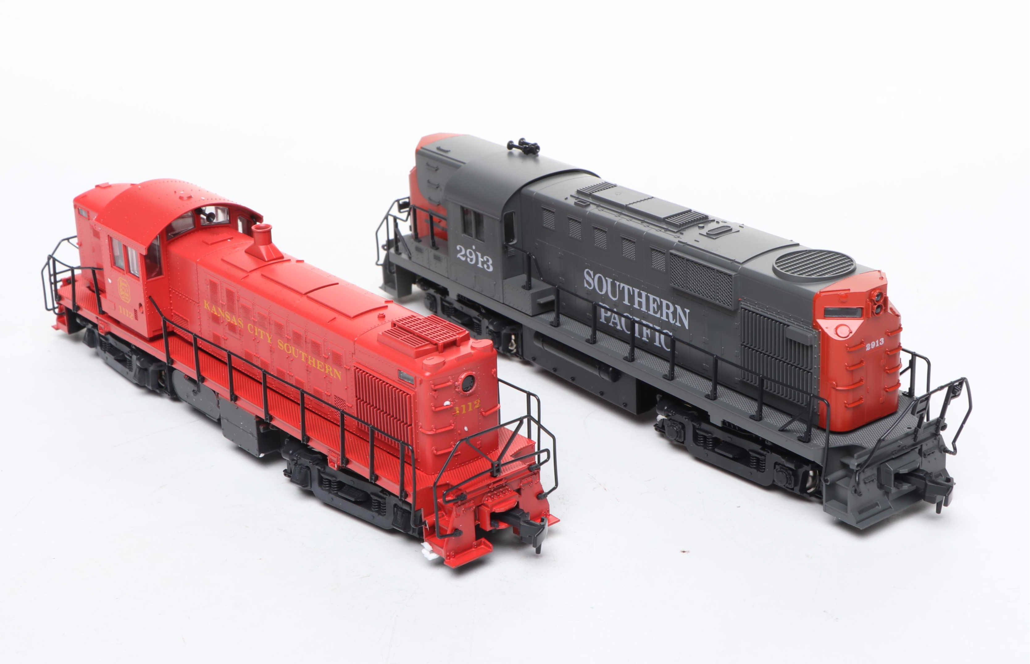 Atlas HO Scale Trains with Walthers "Southern" 6250 Locomotive