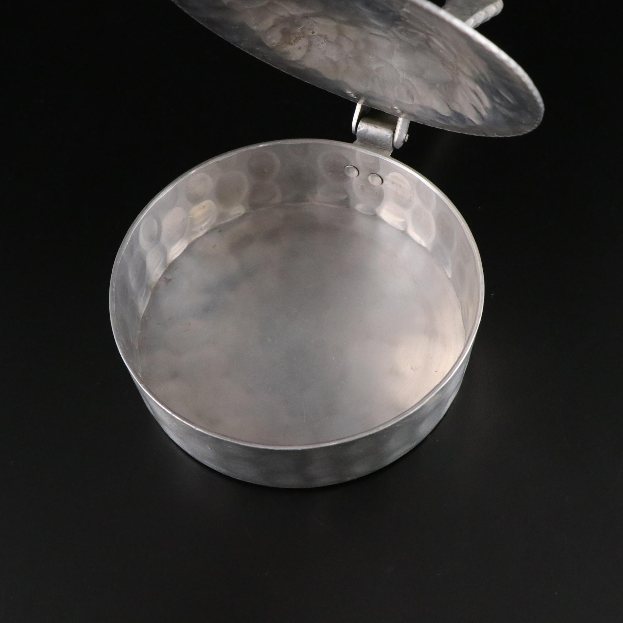 Vintage Everlast Forged Aluminum Silent Butler,  Mid-20th Century