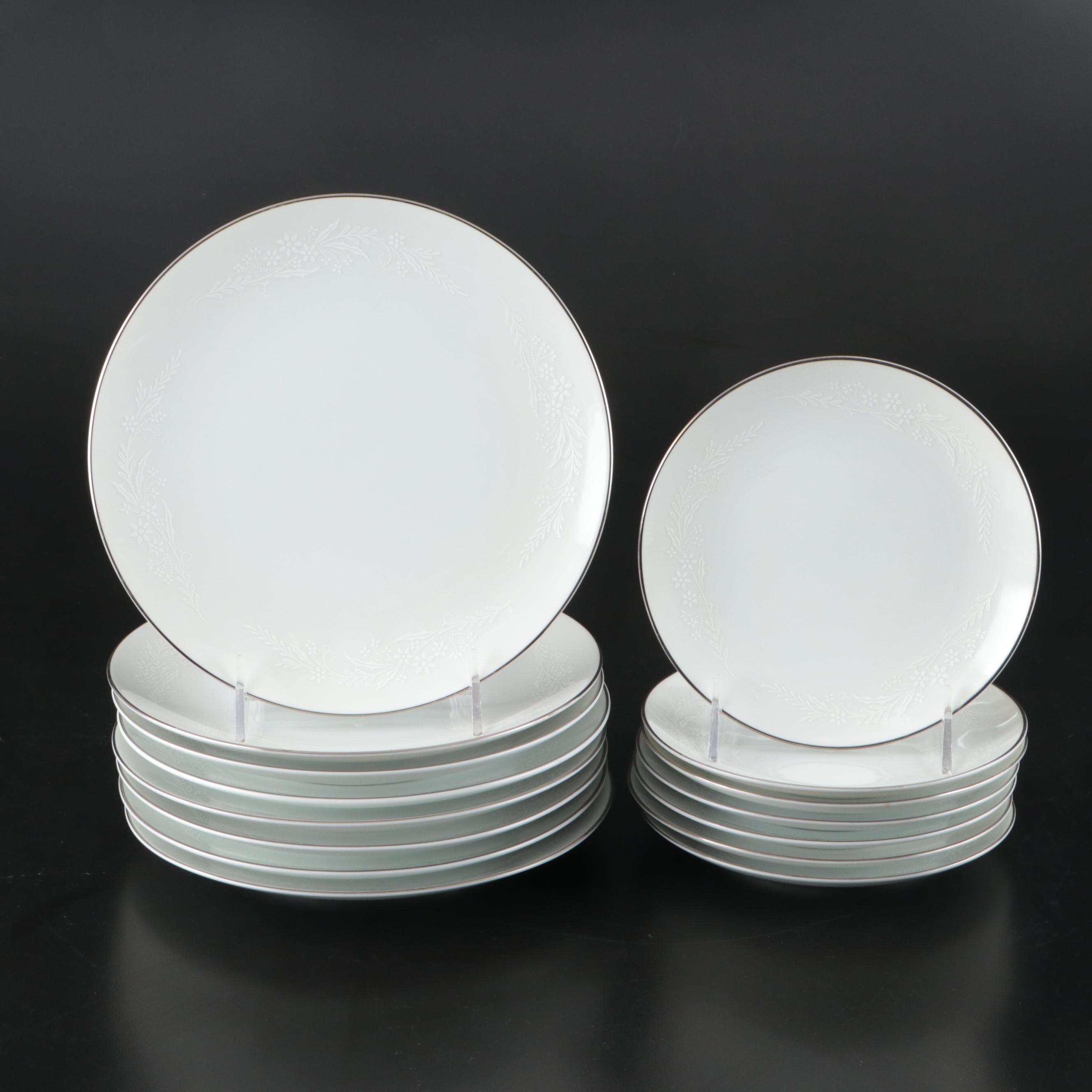 Noritake "Georgian" Floral Motif Porcelain Dinnerware, Mid to Late 20th Century