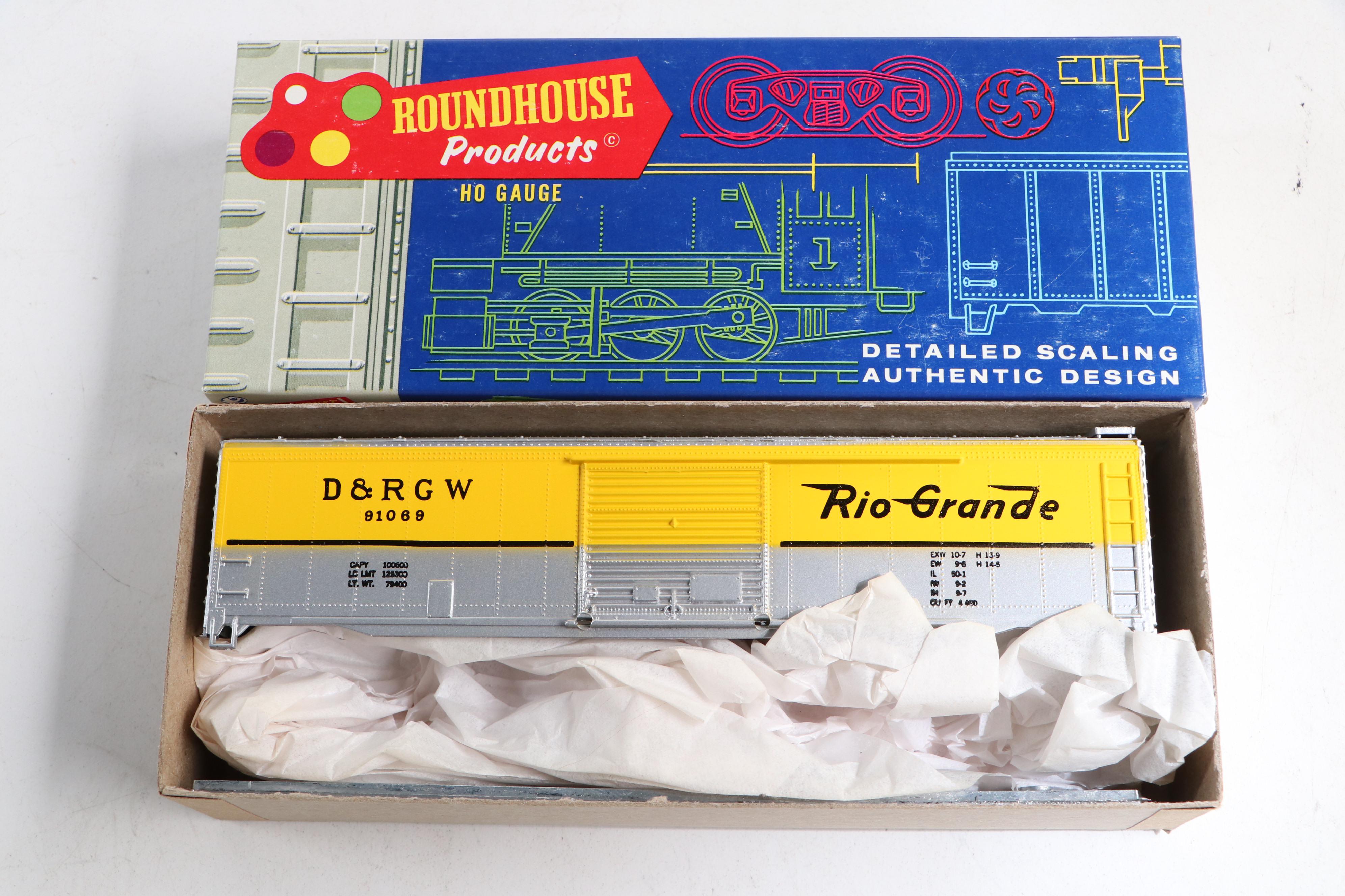 Model Power Southern Locomotives with Budweiser Reefer Car and Other Boxcars