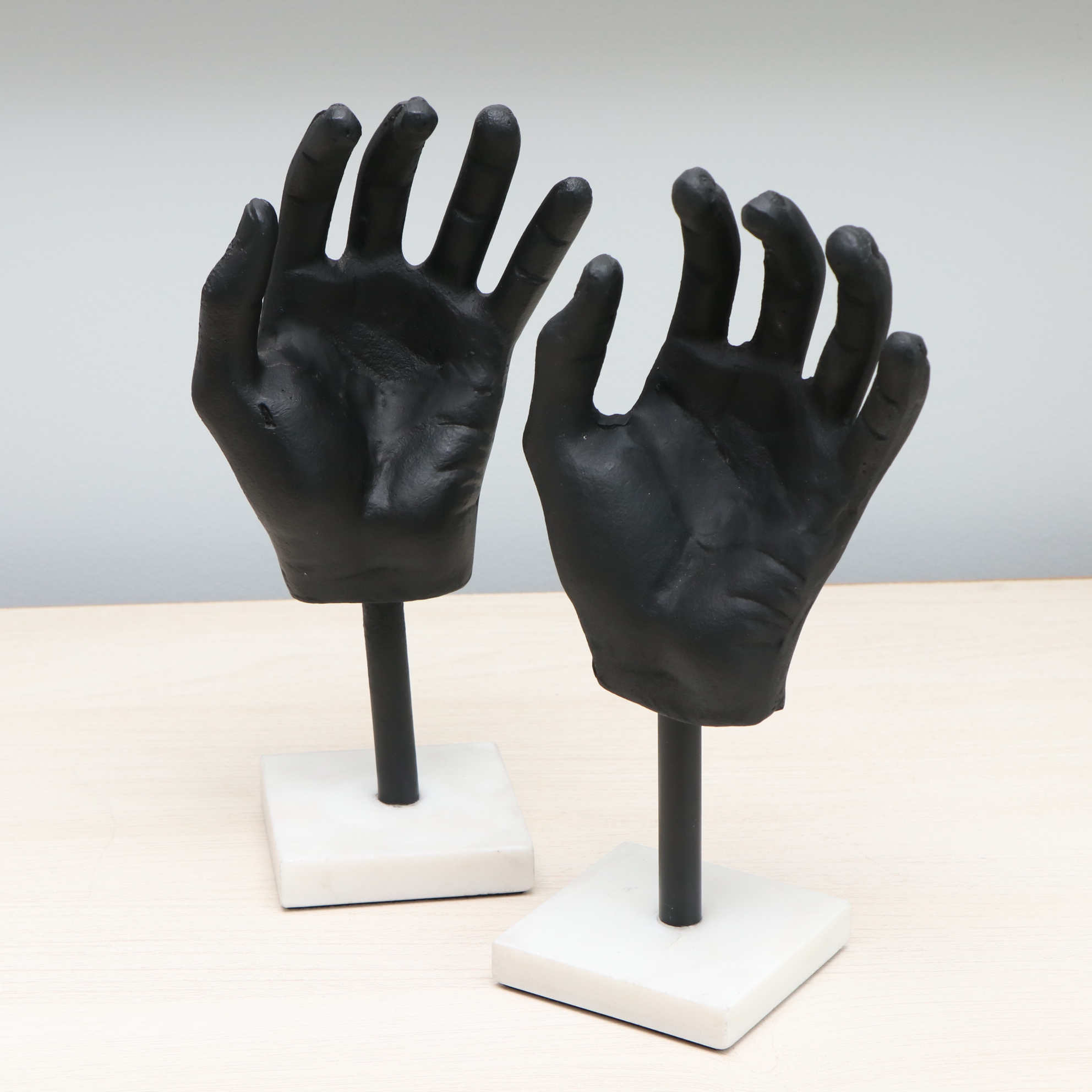 Quaylo Lane Silver Table Lamp, Suyra "Nitro" Pillow and Other Room Décor