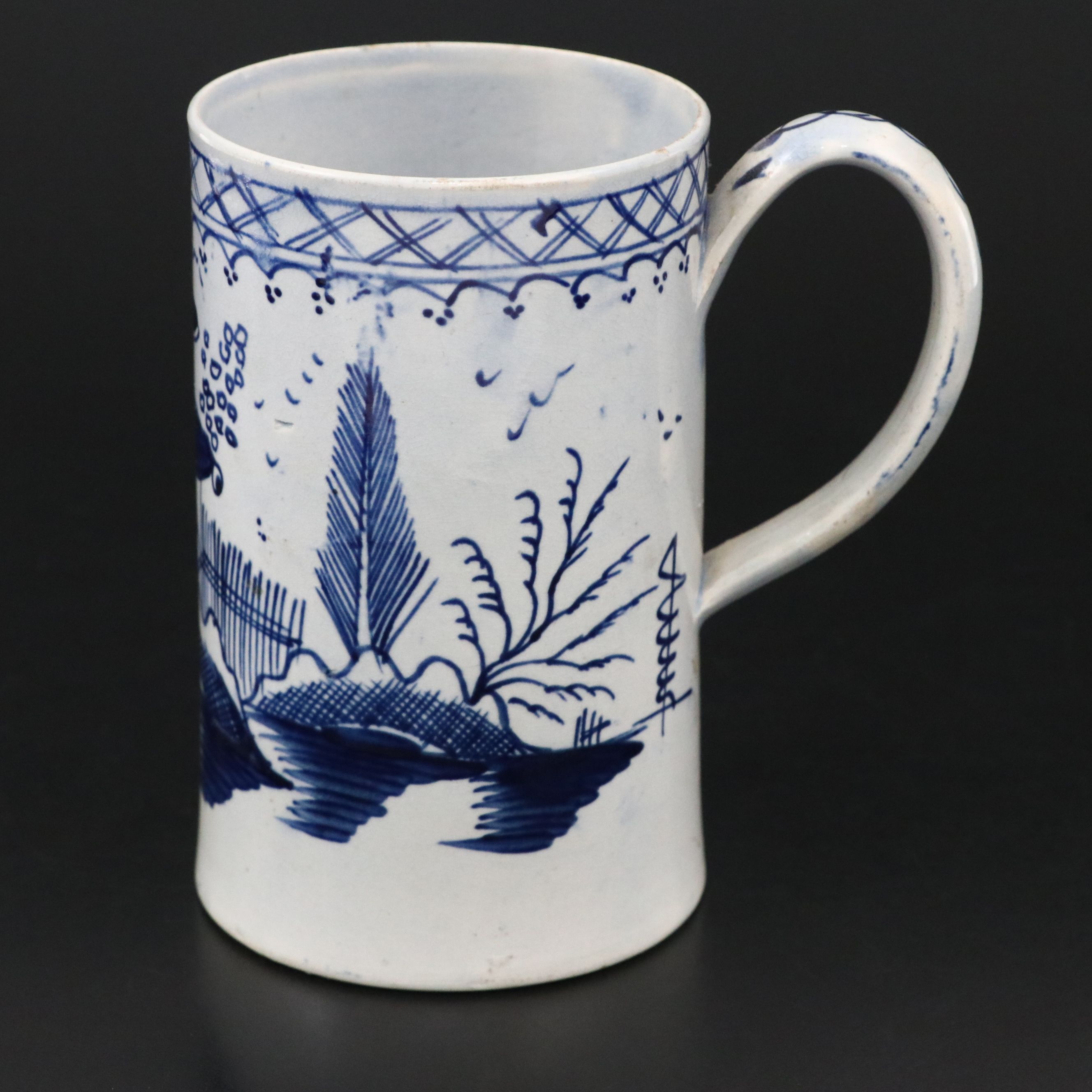 English Chinoiserie Pearlware Mug, Late 18th Century