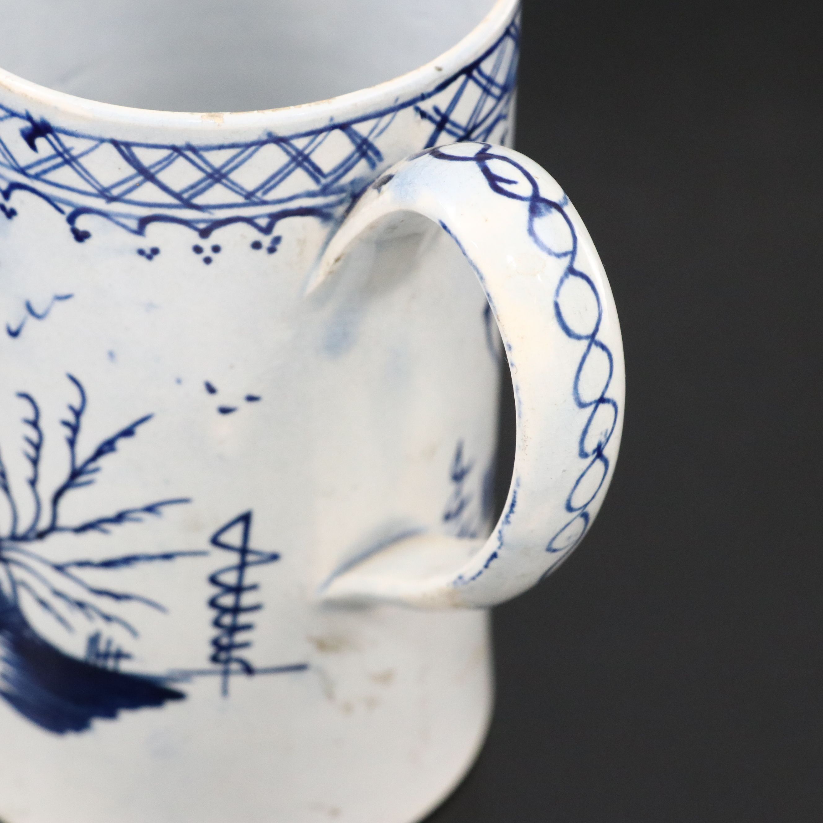 English Chinoiserie Pearlware Mug, Late 18th Century