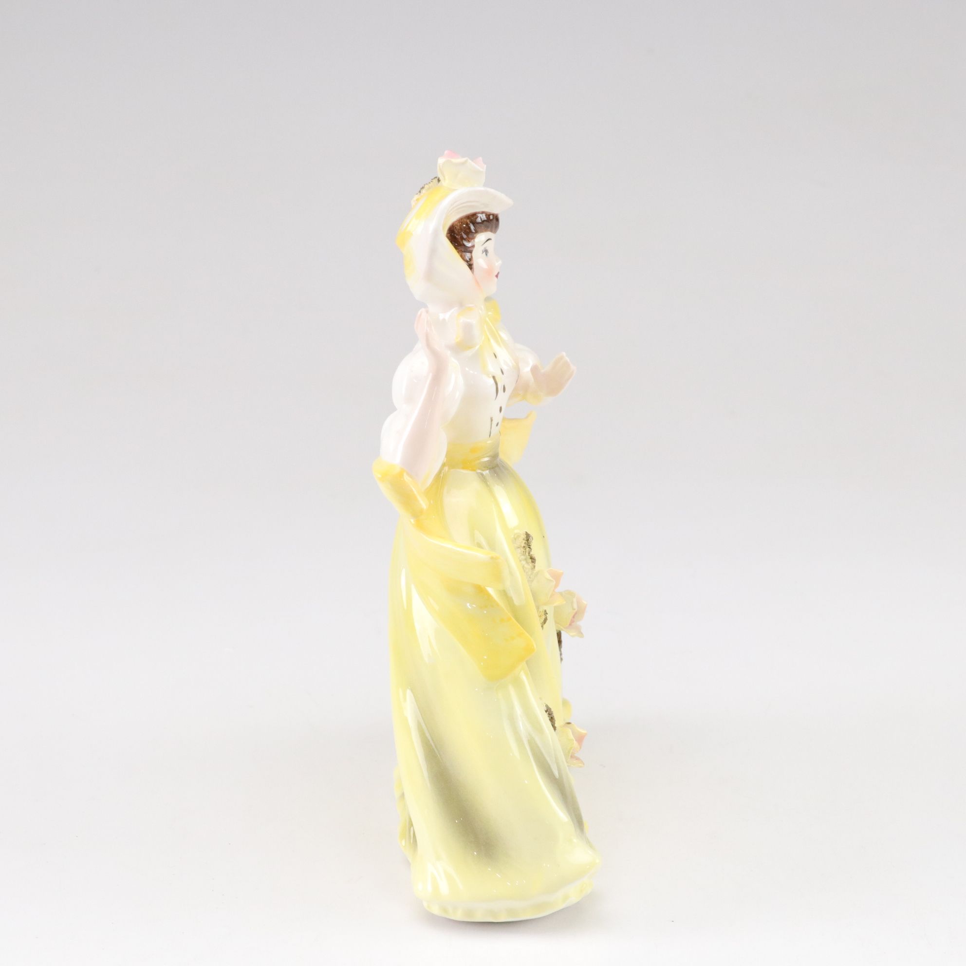 Japanese Porcelain Hand-Painted Victorian Ladies in Yellow & Fenton Ring Holder