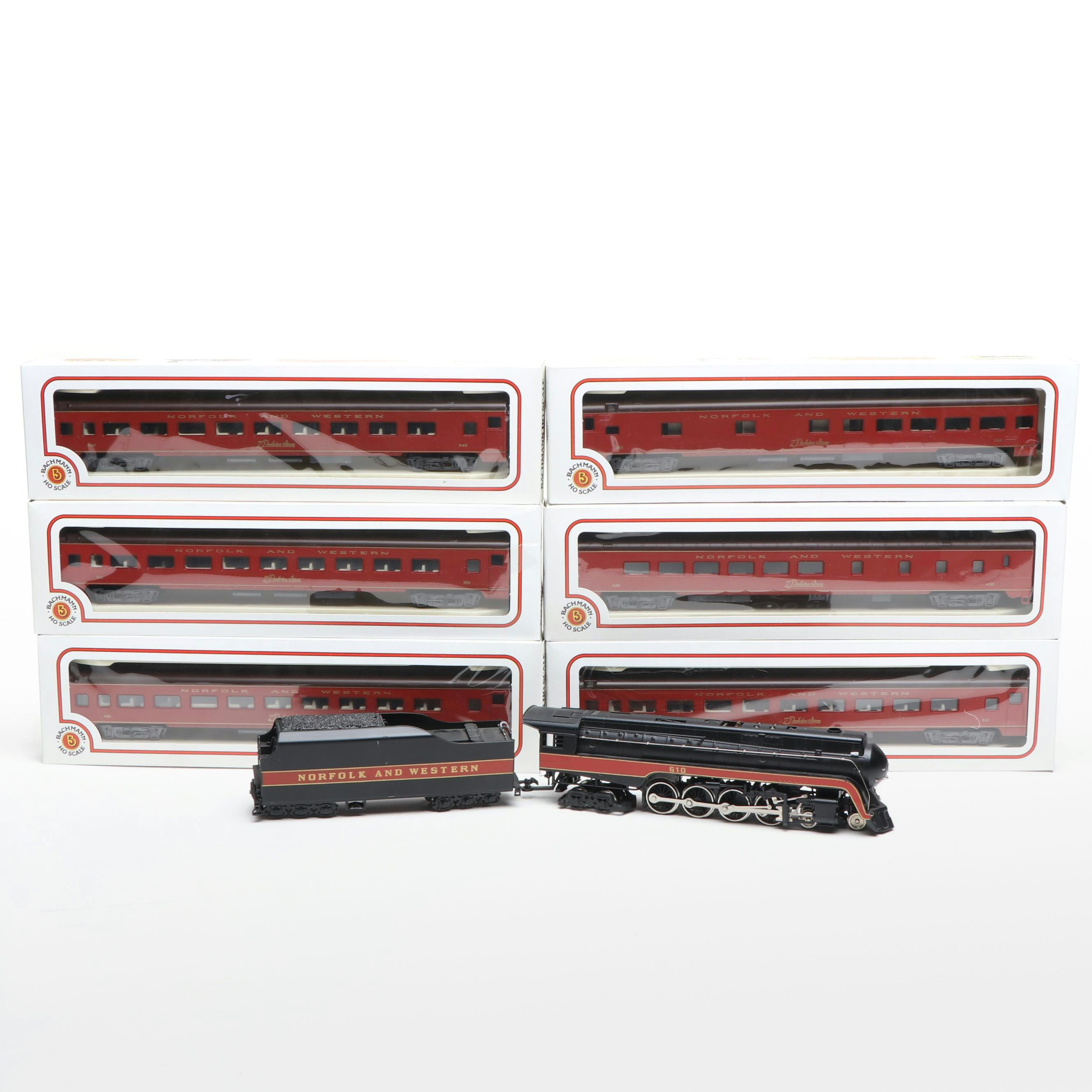 Bachmann HO Scale "Norfolk and Western" and More Train Cars