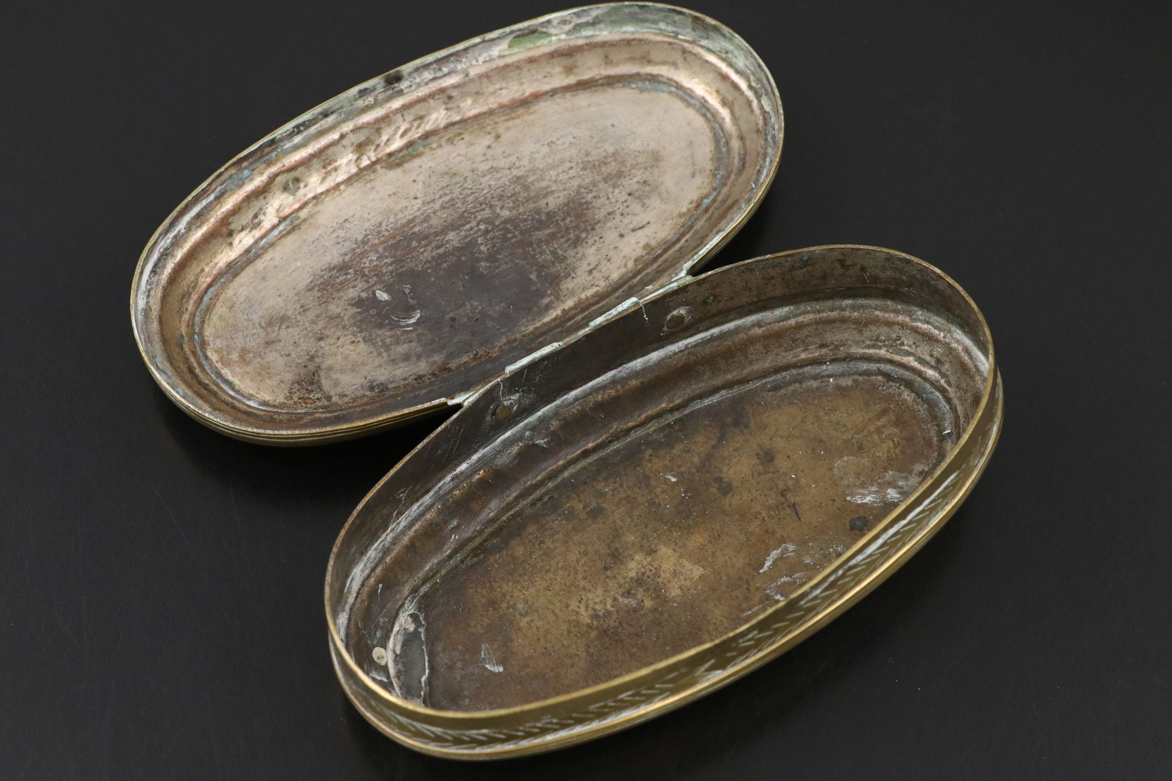 Dutch "Myn Vriendin, Loont Veder Min" Brass Tin-Lined Tobacco Box, 18th C.