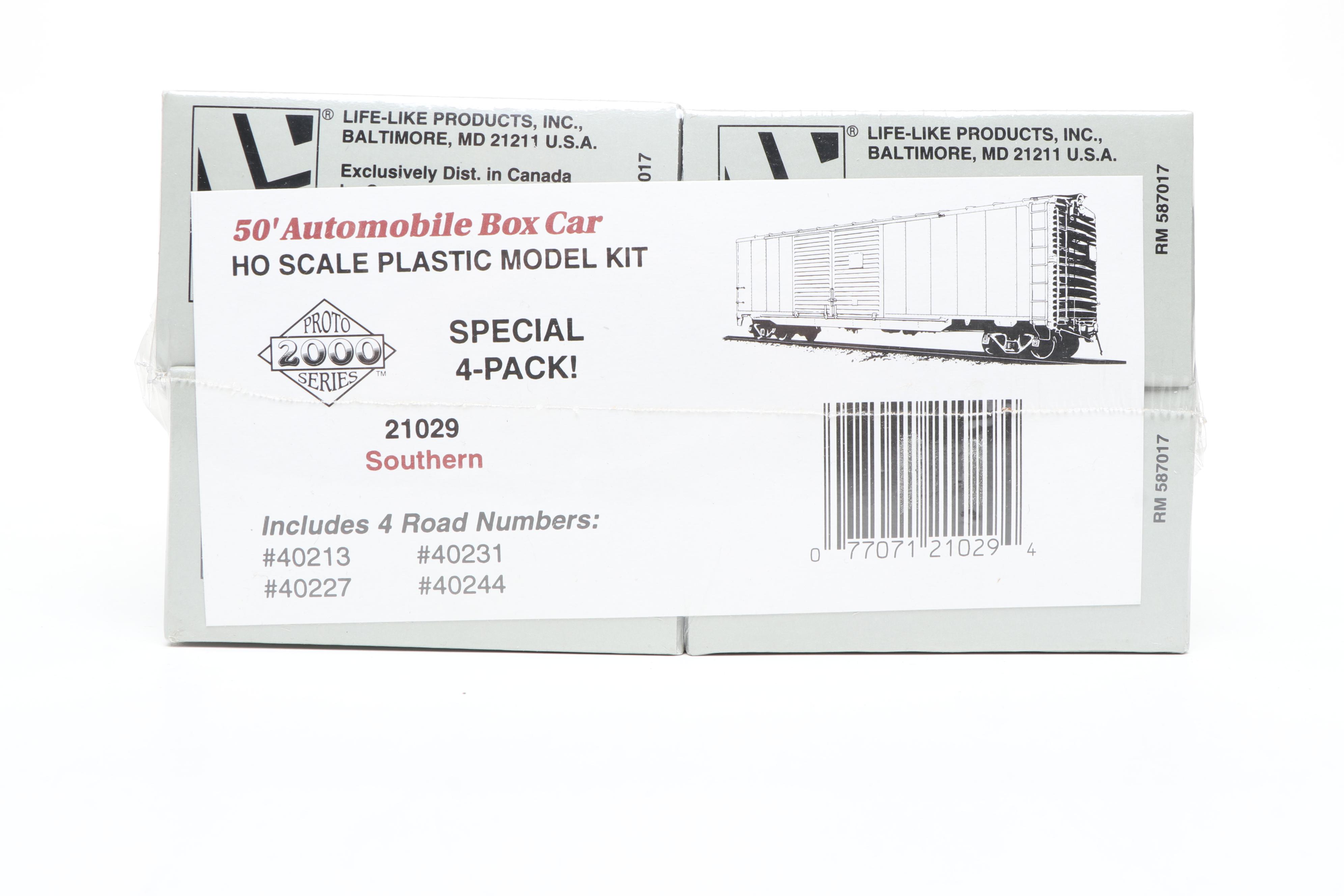 Proto Series 2000 HO Scale E7 Locomotive and More Train Cars