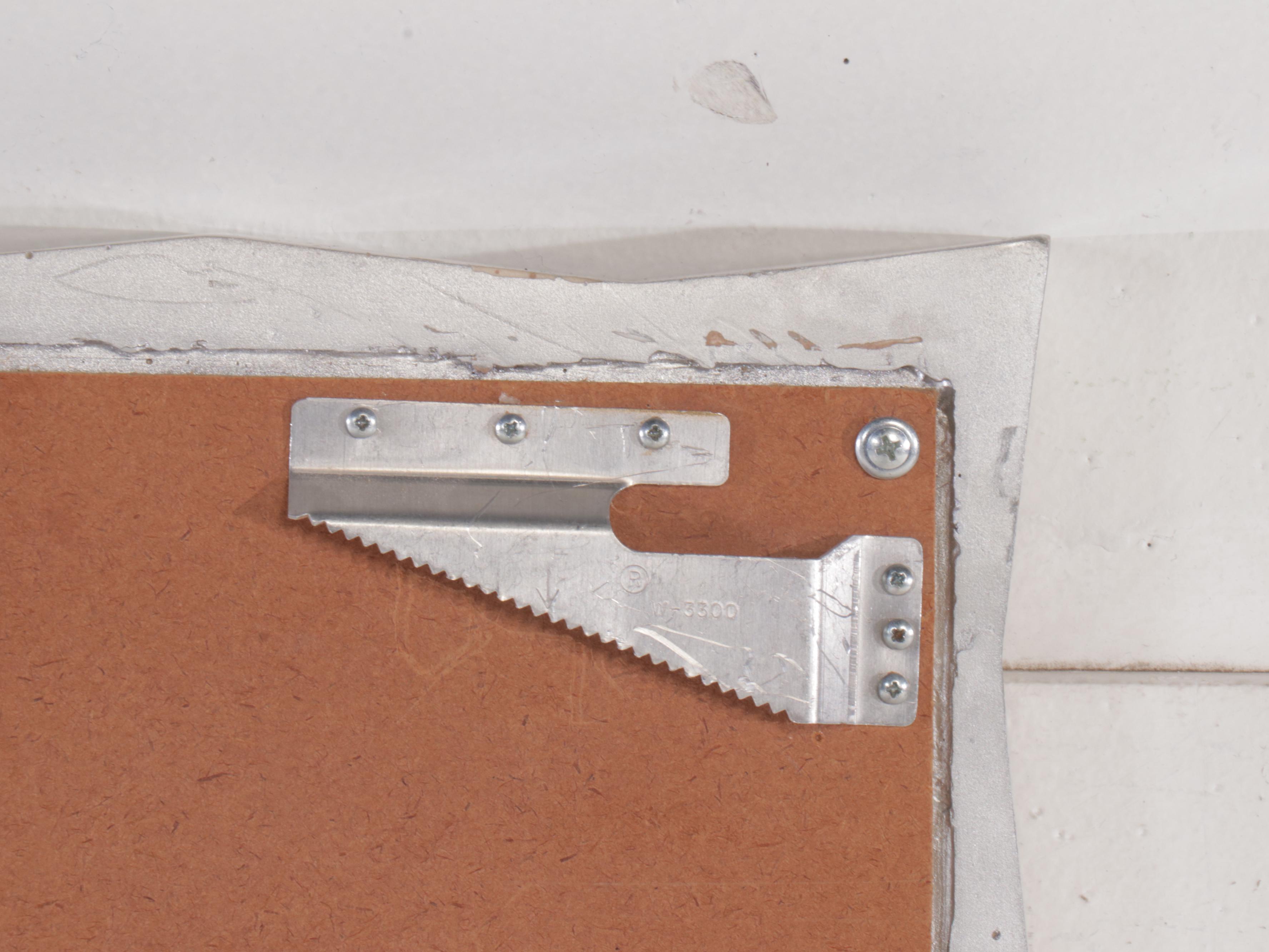 Contemporary Metal Frame Wall Mirror