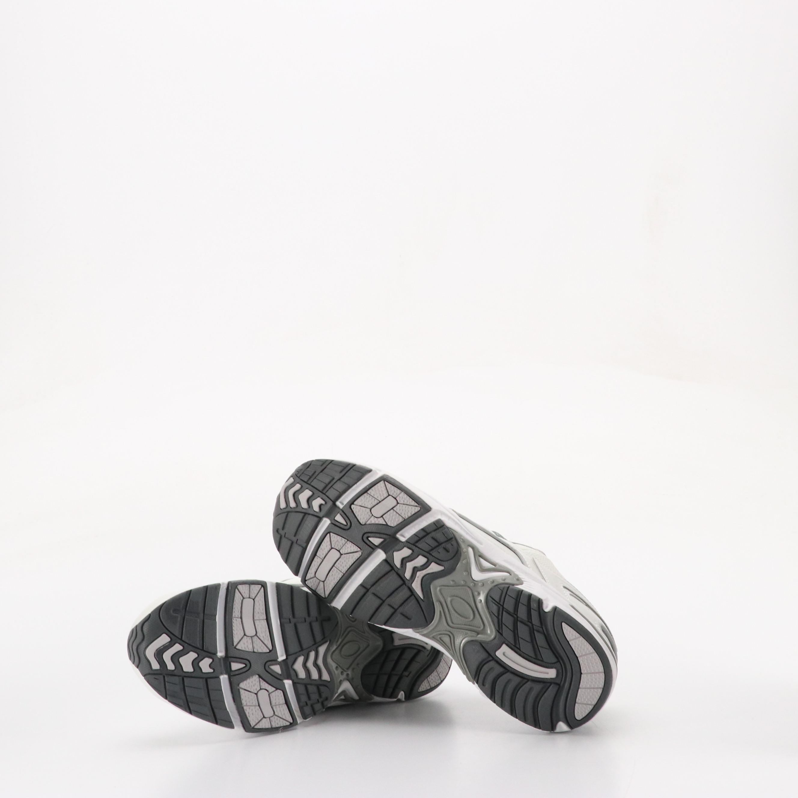 Men's Vionic 23M Walker Sneakers in White Leather with Boxes