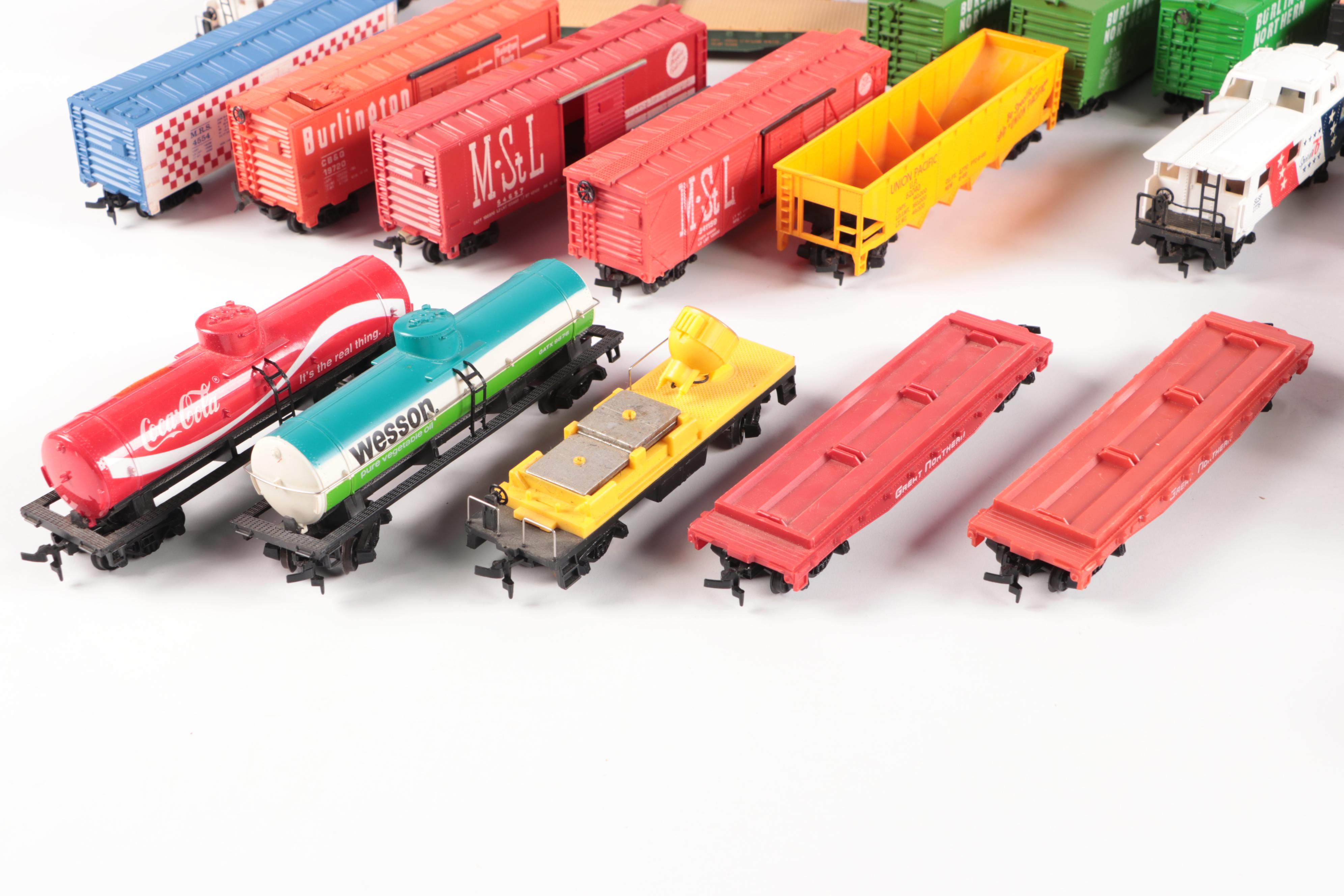 Tyco HO Scale Locomotive with More Train Cars, Late 20th Century