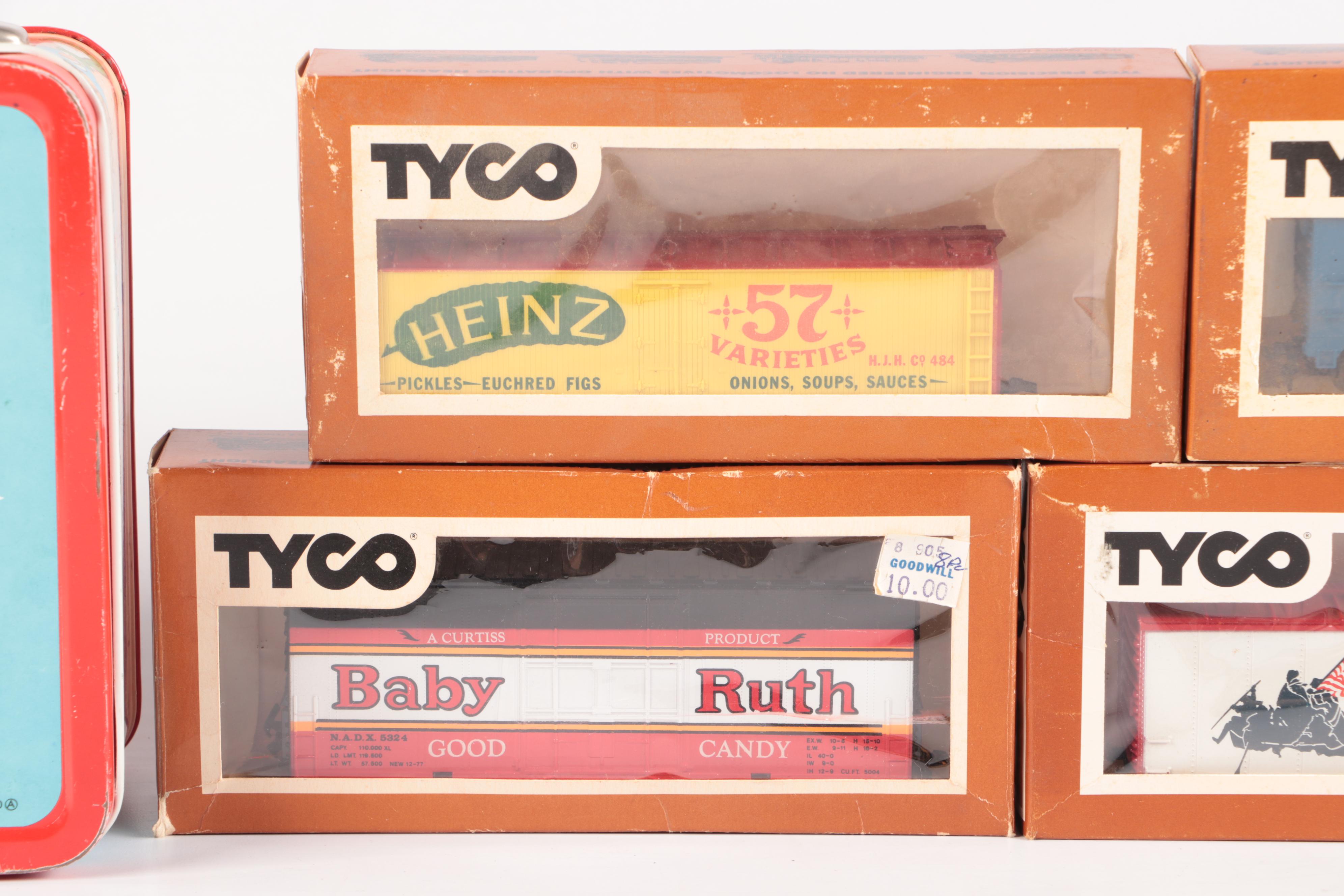 Tyco HO Scale Locomotive with More Train Cars, Late 20th Century