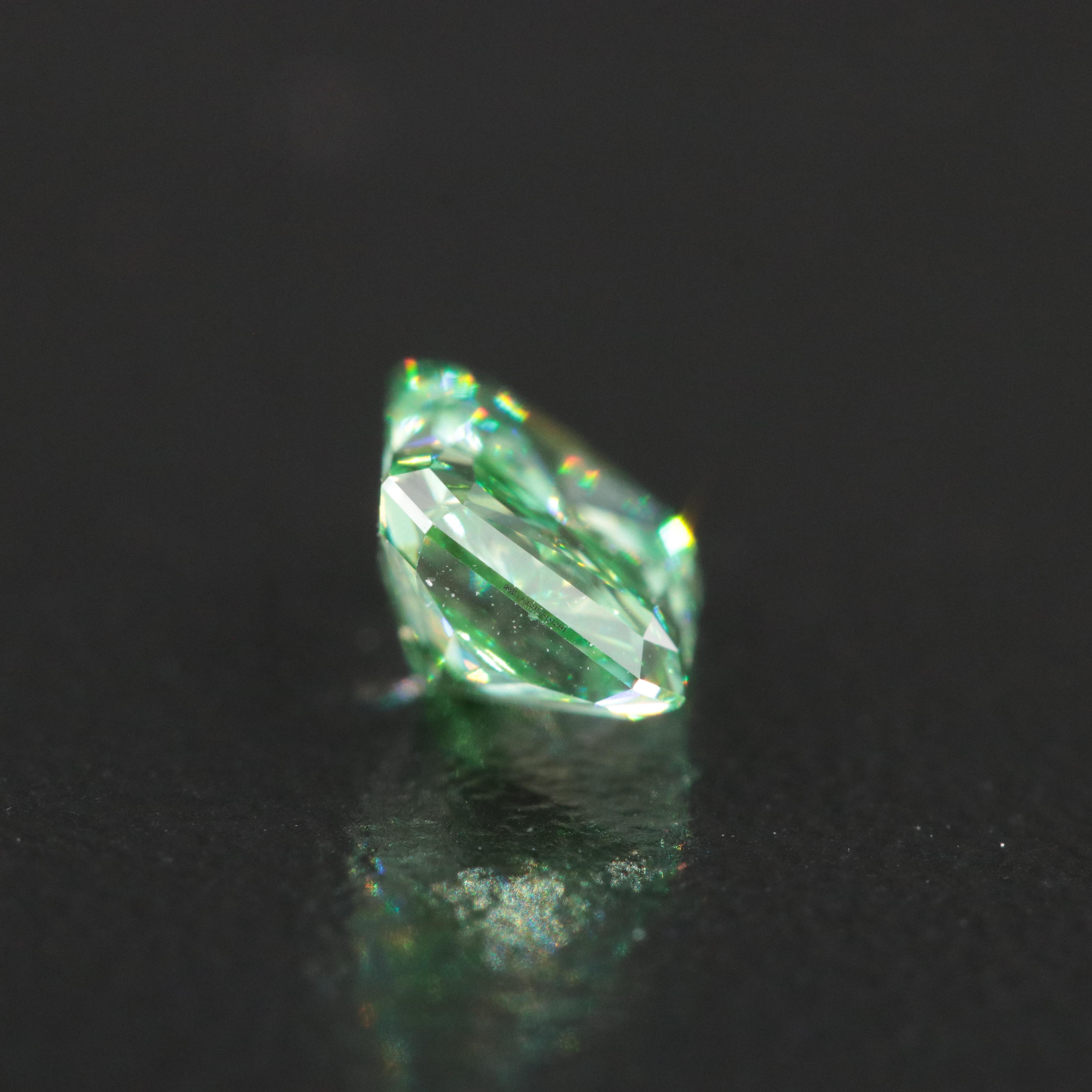 Loose 1.09 CT Lab Grown Fancy Green Diamond with IGI Report