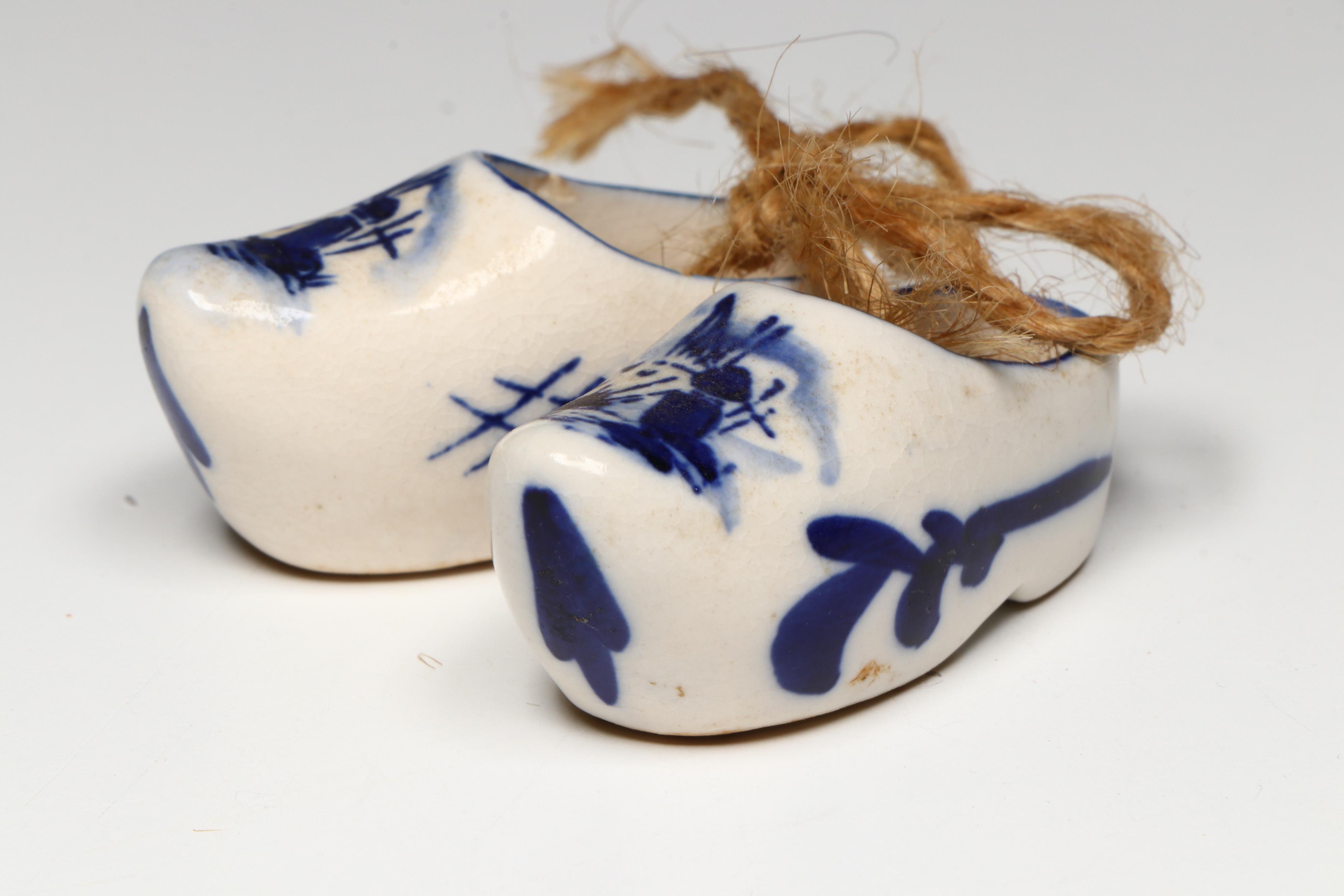 Royal Bayreuth Porcelain Creamer with Kaiser Cobalt Underplate and Delft Clogs