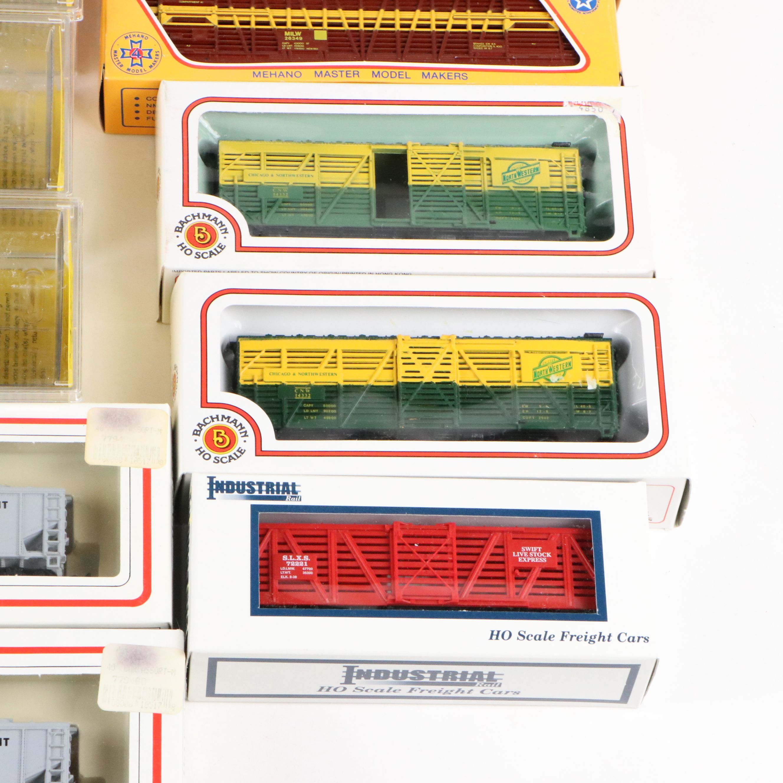 Bachmann Southern Railroad GP-30 Engine, Norfolk & Western Boxcar, More Trains