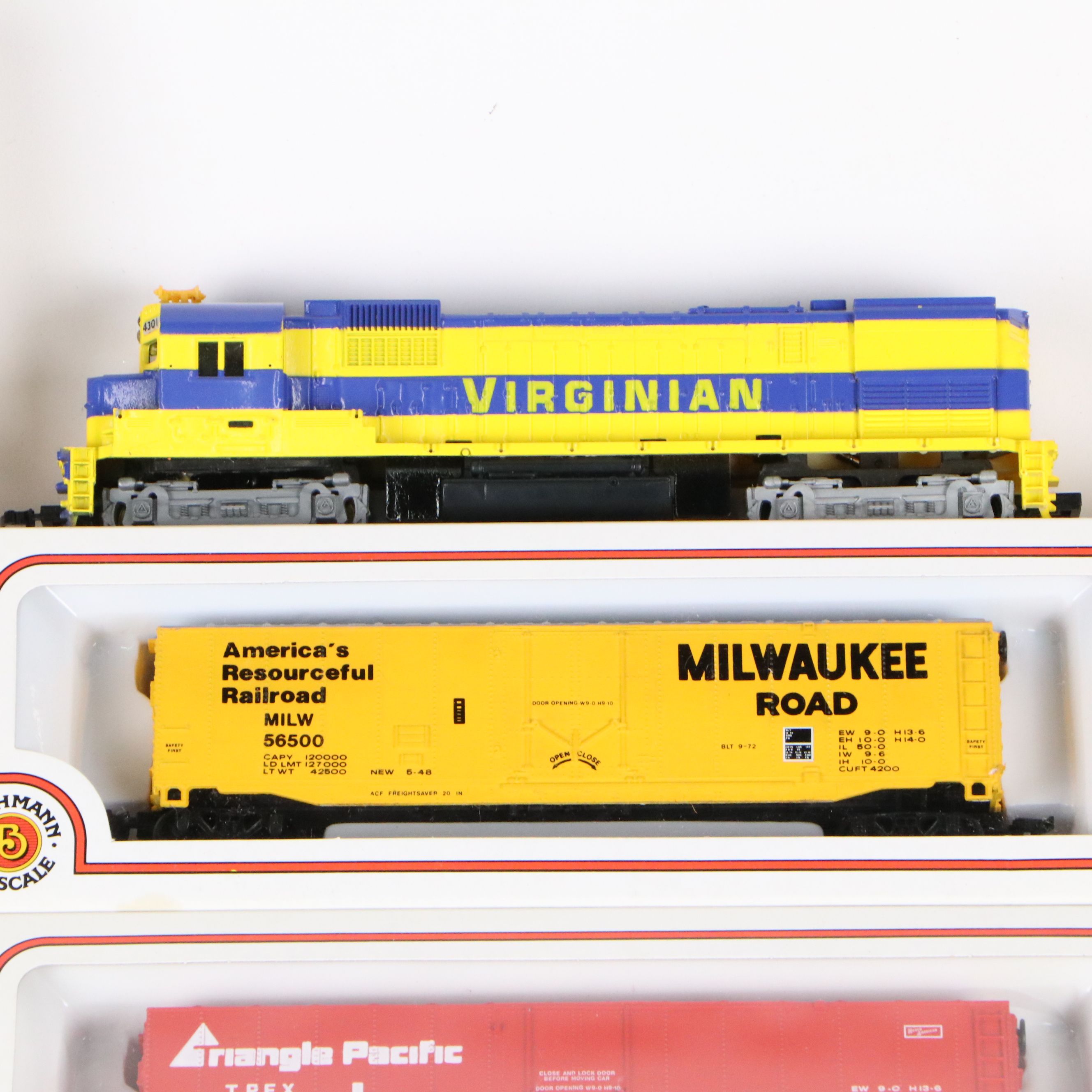 Bachmann Southern Railroad GP-30 Engine, Norfolk & Western Boxcar, More Trains