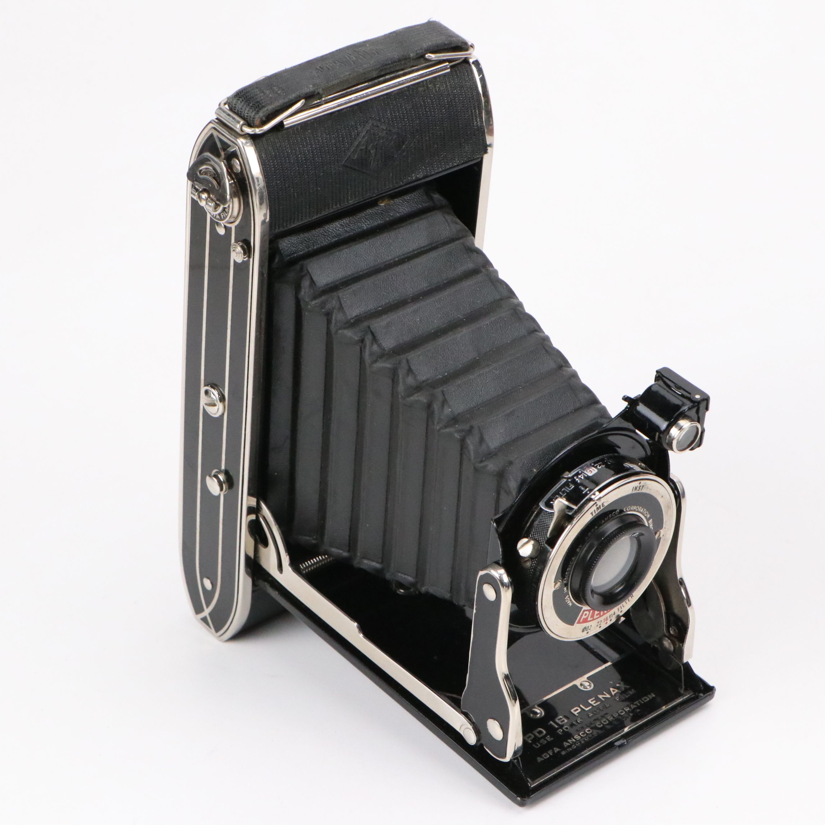 Agfa Ansco "Antar 2A Vogue" Box Camera, Kodak Brownie Hawkeyes, and More Cameras