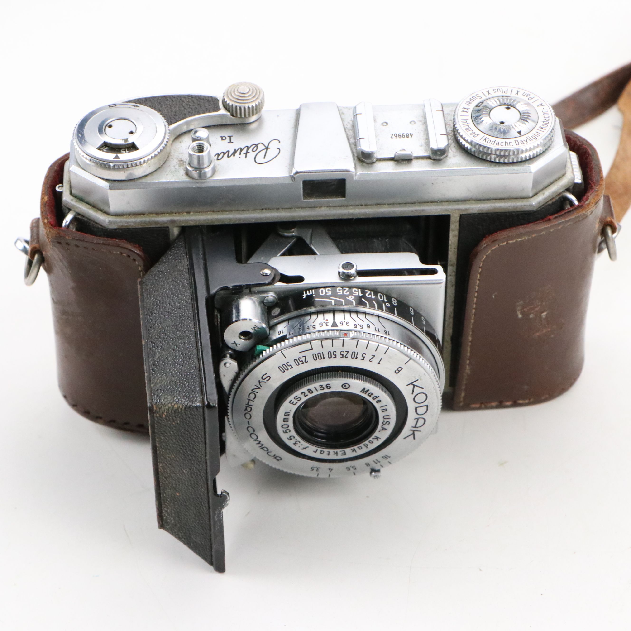 Agfa Ansco "Antar 2A Vogue" Box Camera, Kodak Brownie Hawkeyes, and More Cameras