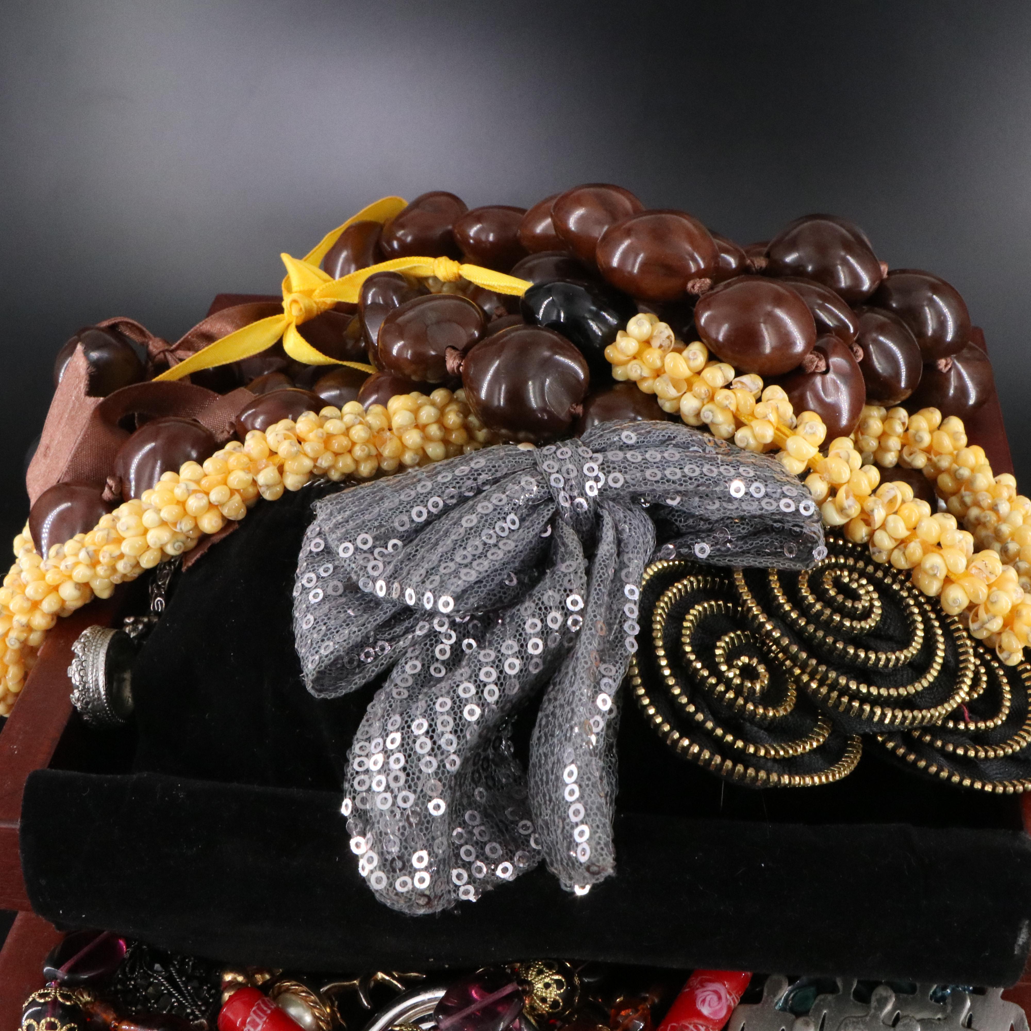 Uncommon Discoveries: Jewelry Collection