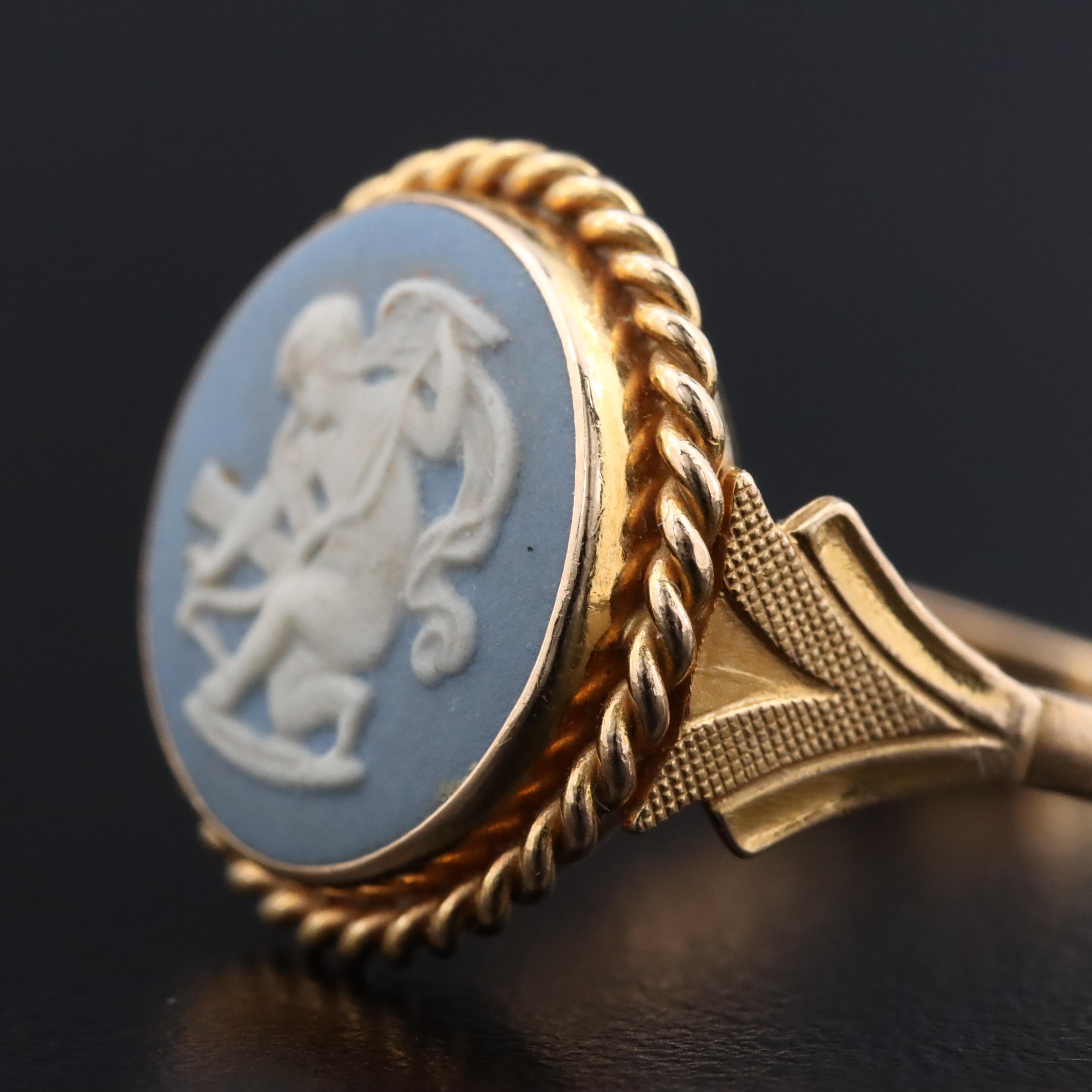 Vintage Wedgwood 14K Jasperware Ring with Box