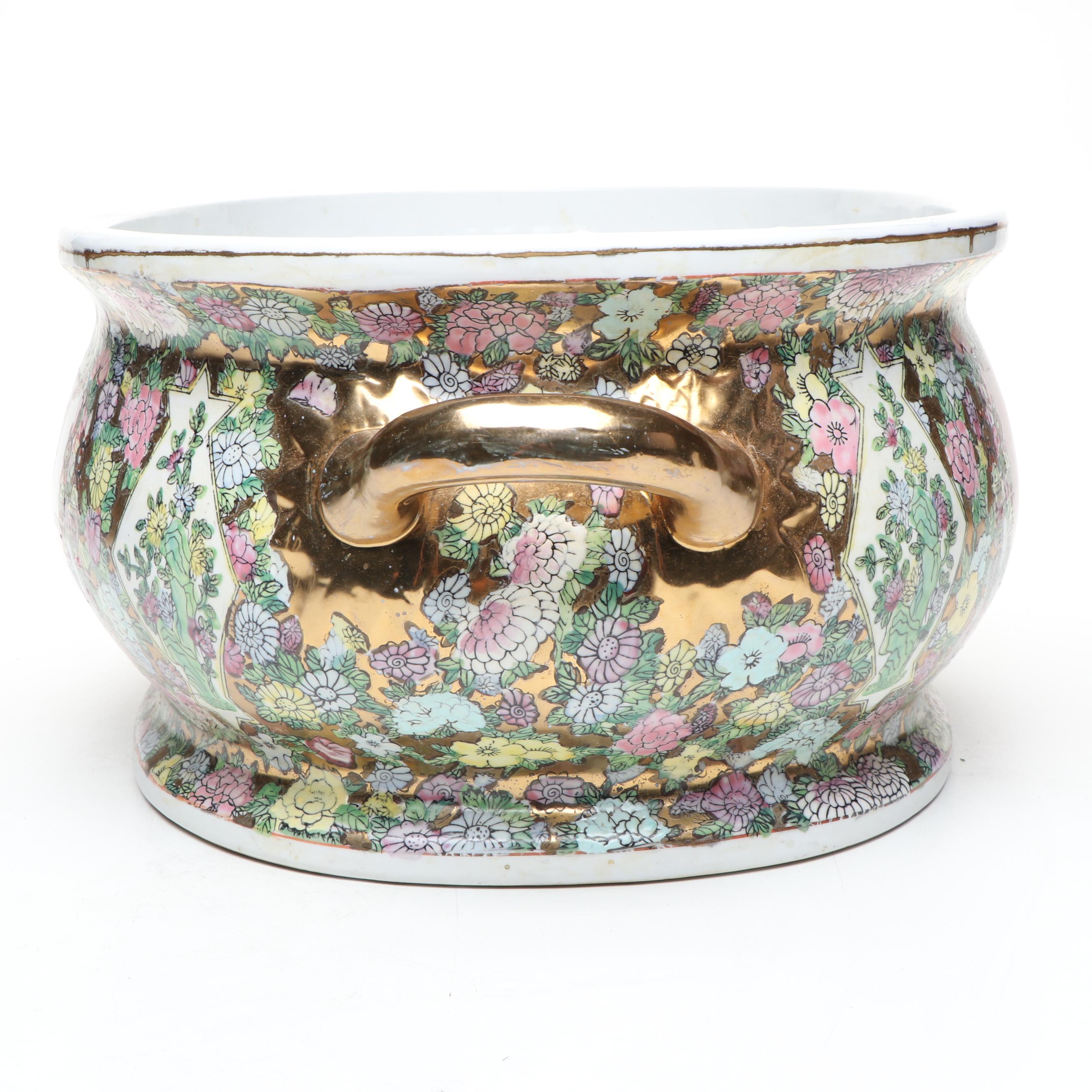Chinese Famille Rose Porcelain Planter