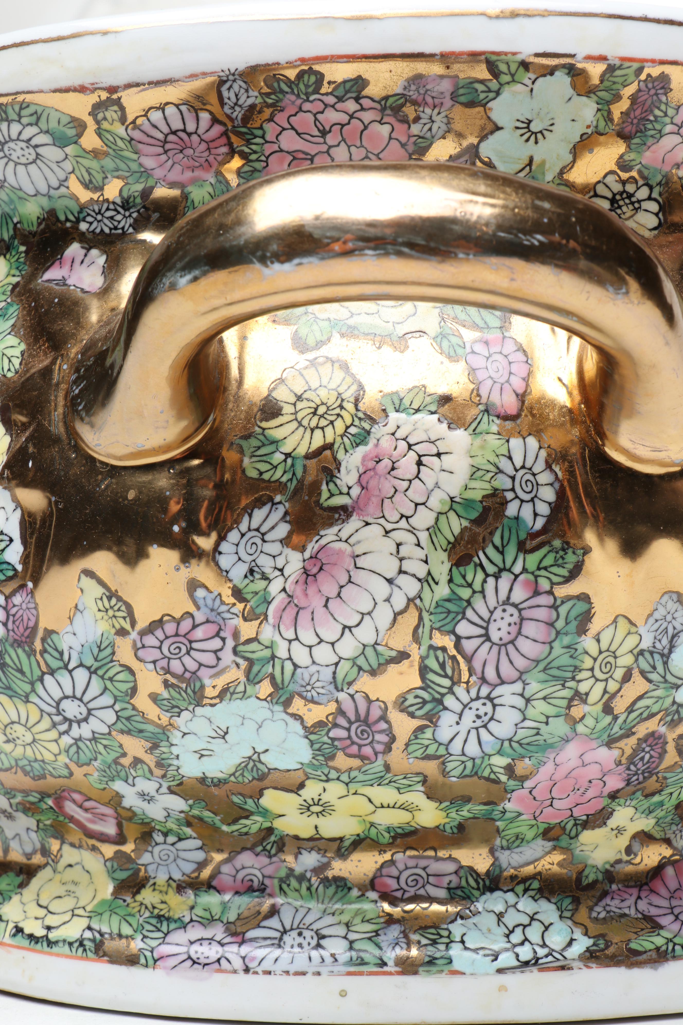 Chinese Famille Rose Porcelain Planter