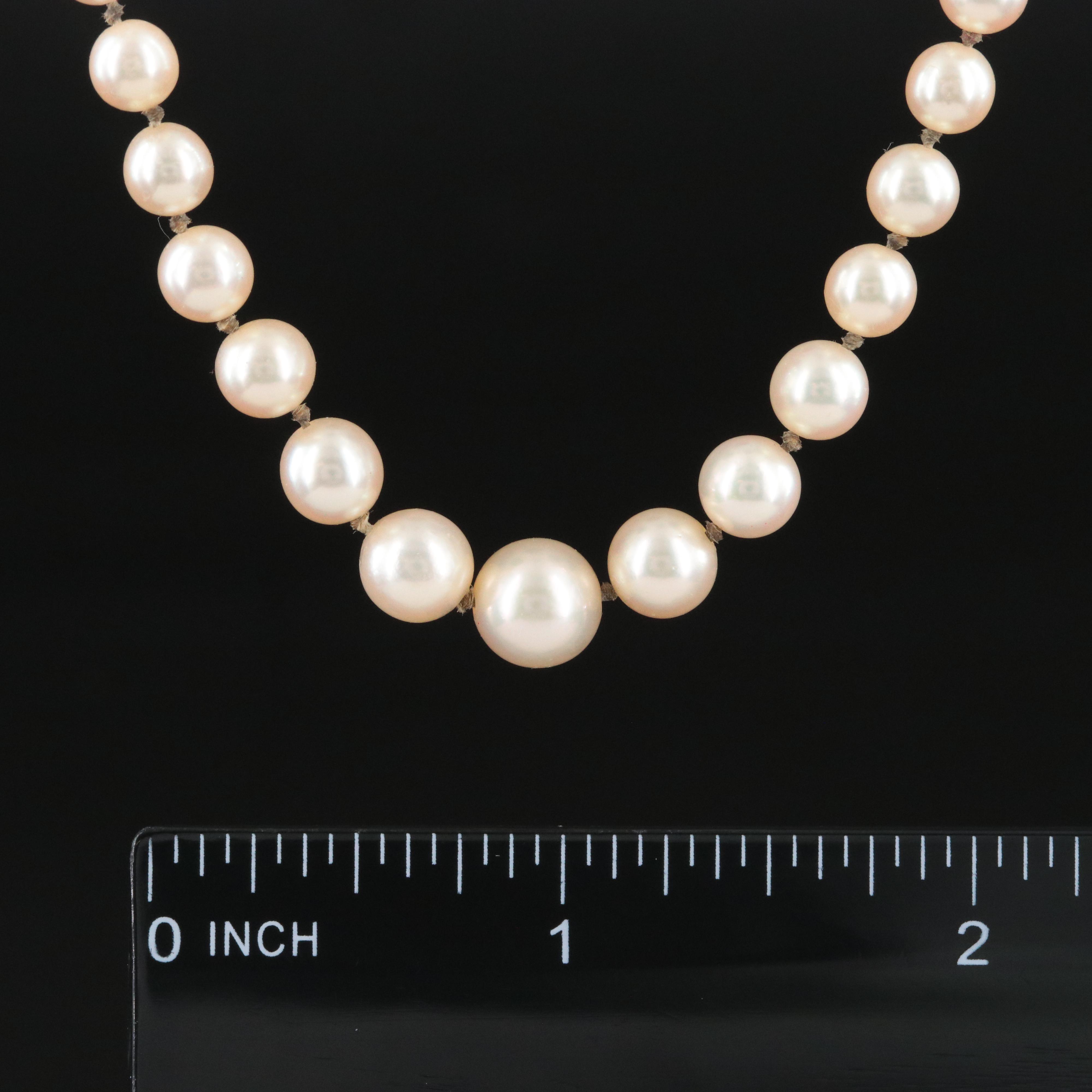 Graduated Pearl Necklace with 14K Clasp