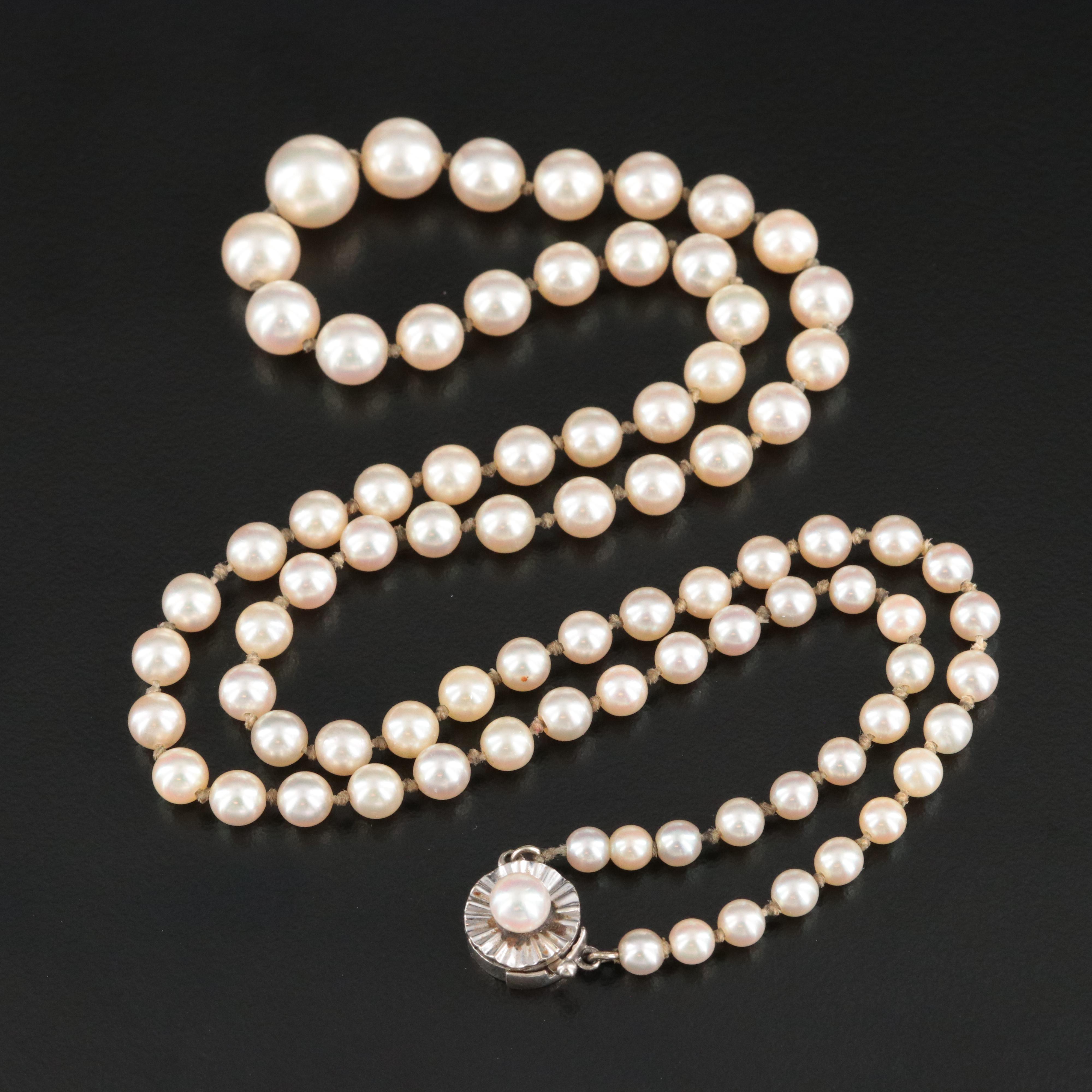 Graduated Pearl Necklace with 14K Clasp