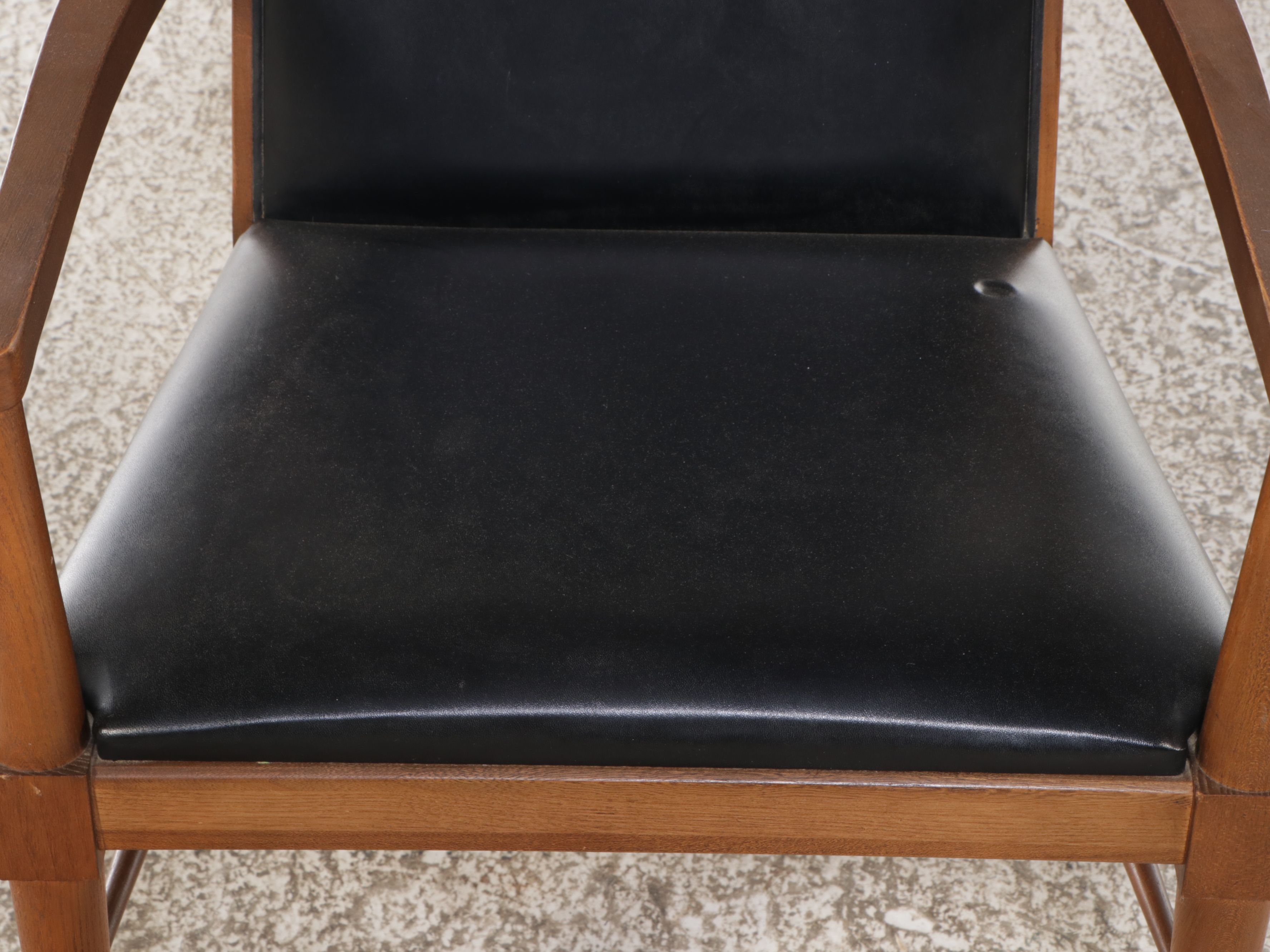 Mid Century Modern Dining Table with Dillingham "Espirit" Walnut Dining Chairs